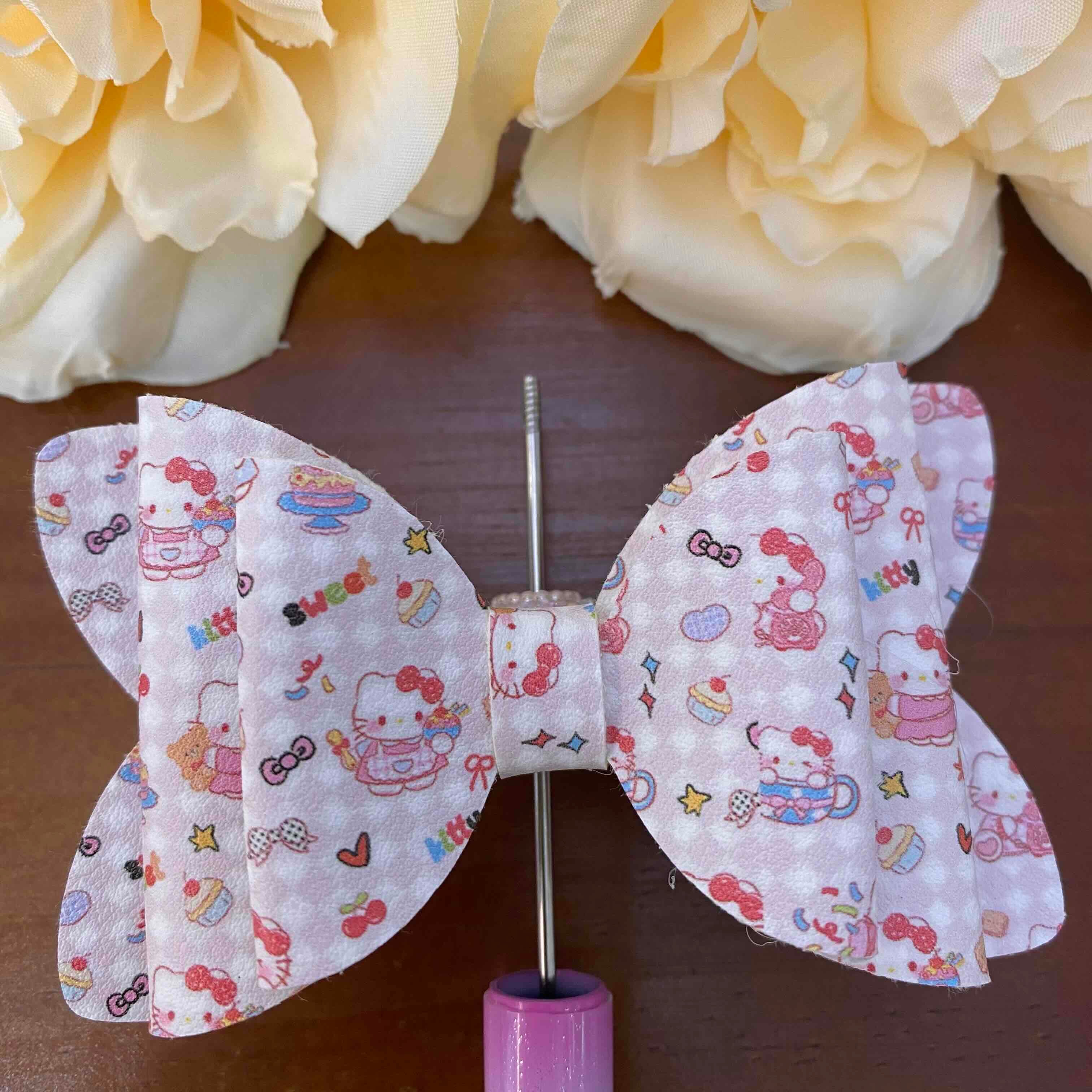 FS20622-Sanrio Sugar Bow Beads