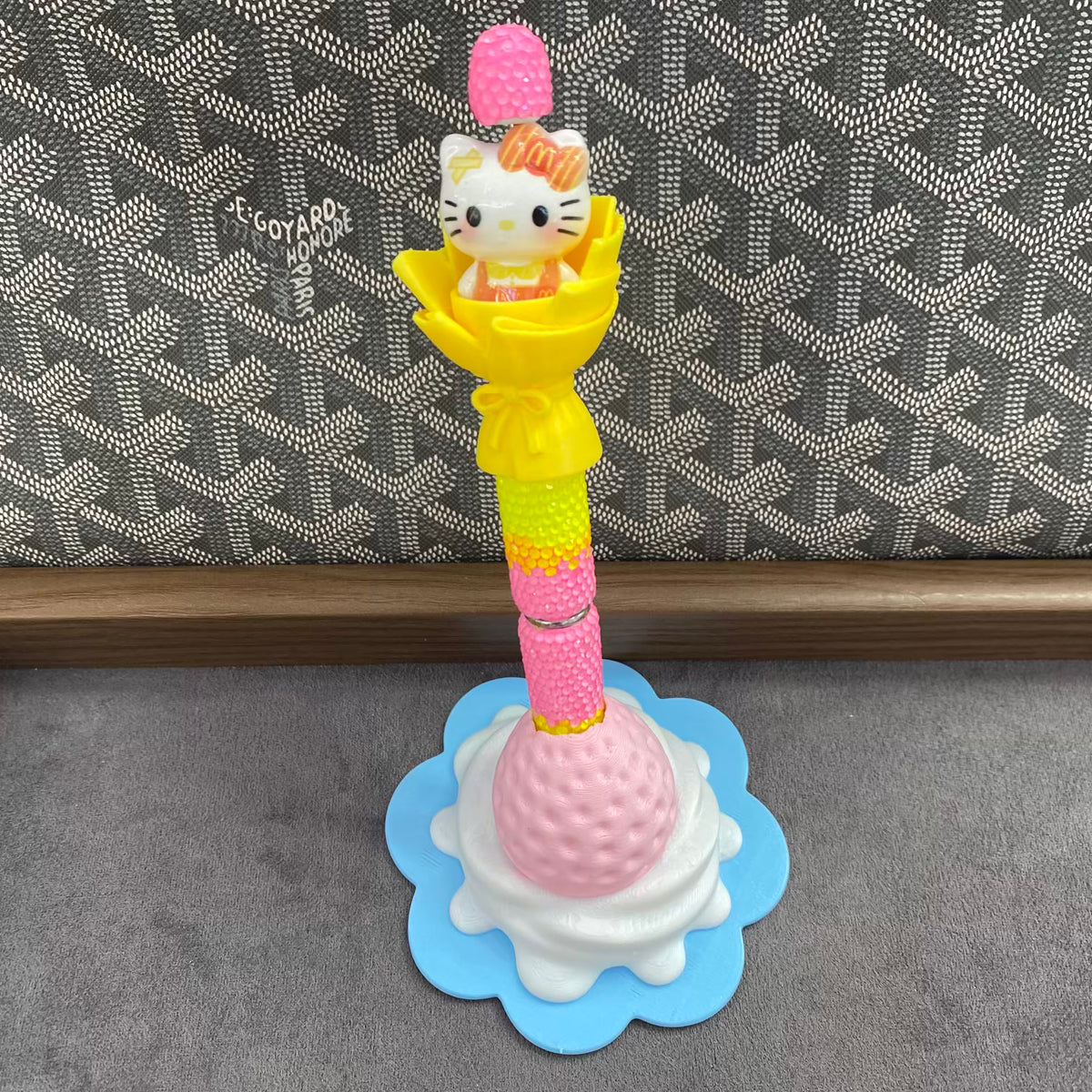 Strawberry Pen Holer