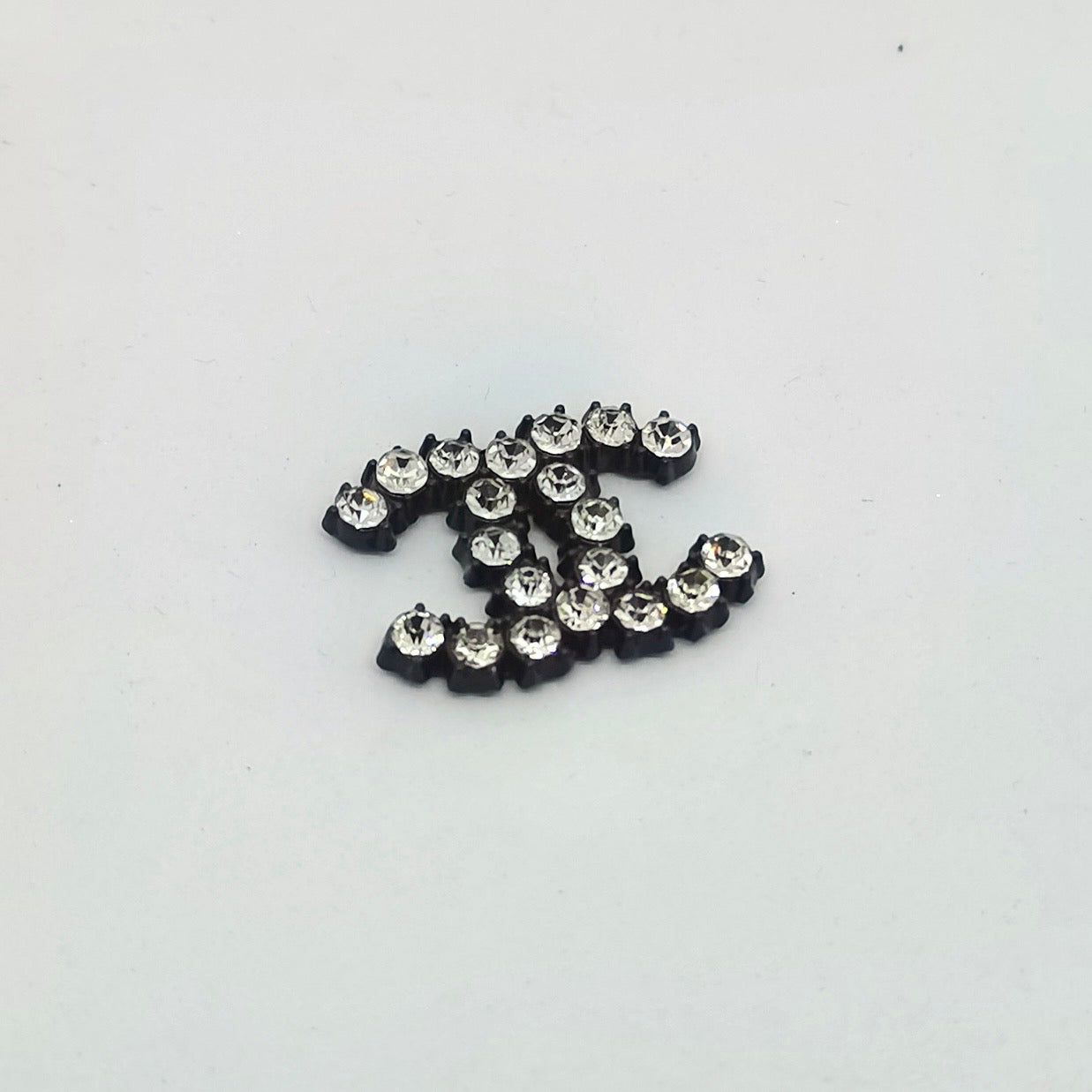 FS2532-About 27×21mm C Rhinestone Metal Patch