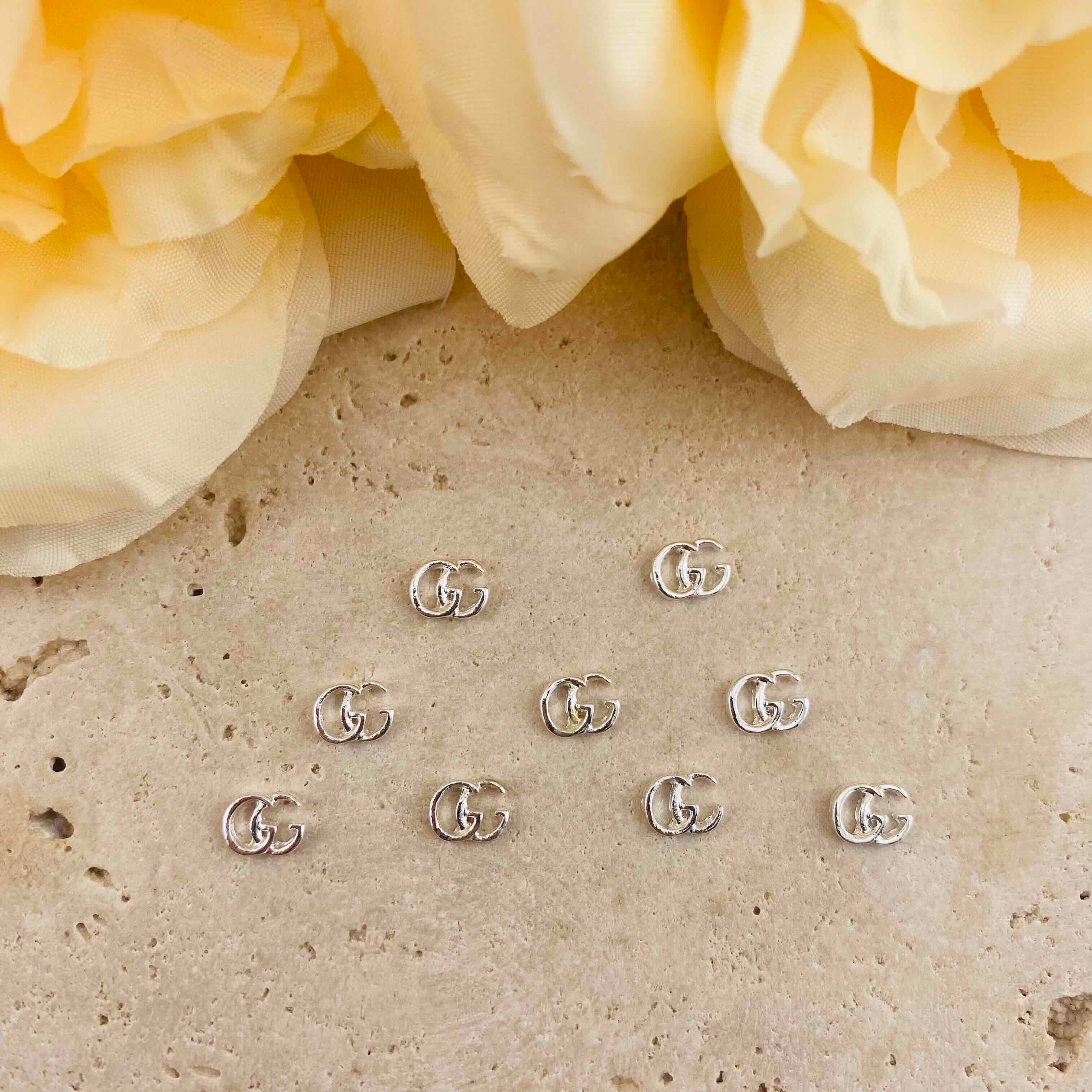 FS4732- 6mmGG Metal Nail Charms