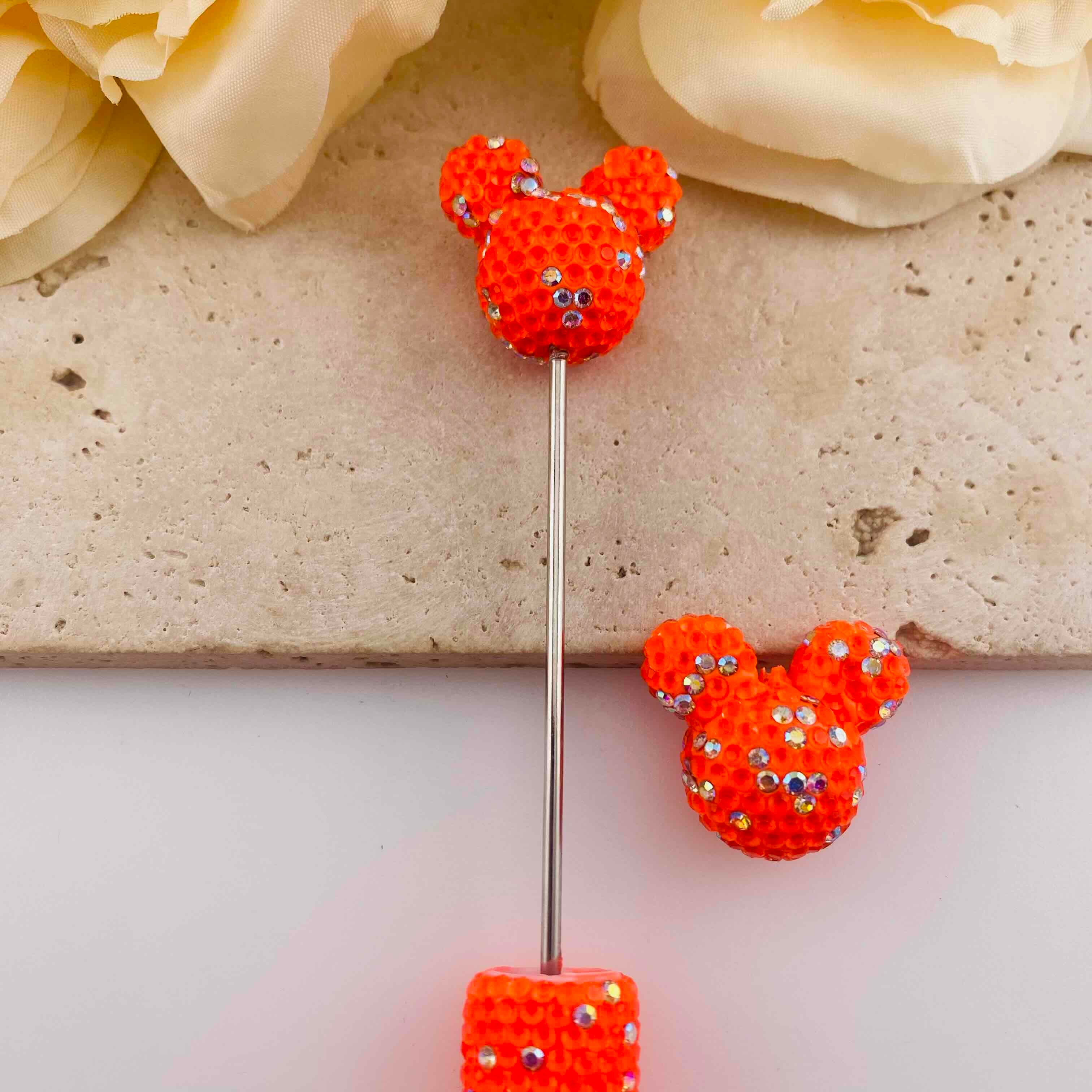 FS20073-About 22*25mm Rhinestone Mickey Head Clay Beads
