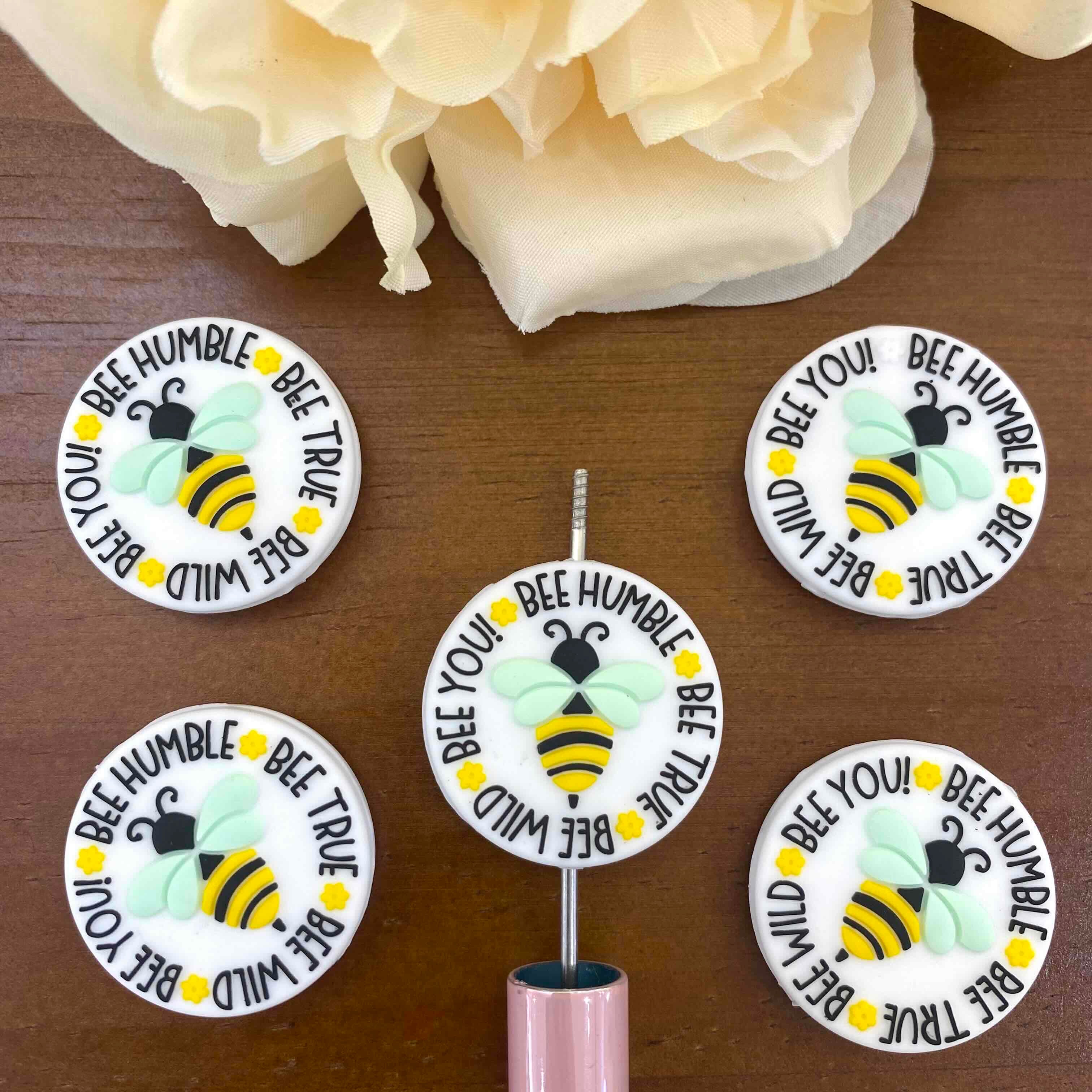 FS20173-Inspirational Bee Flat Silicone Focal Beads