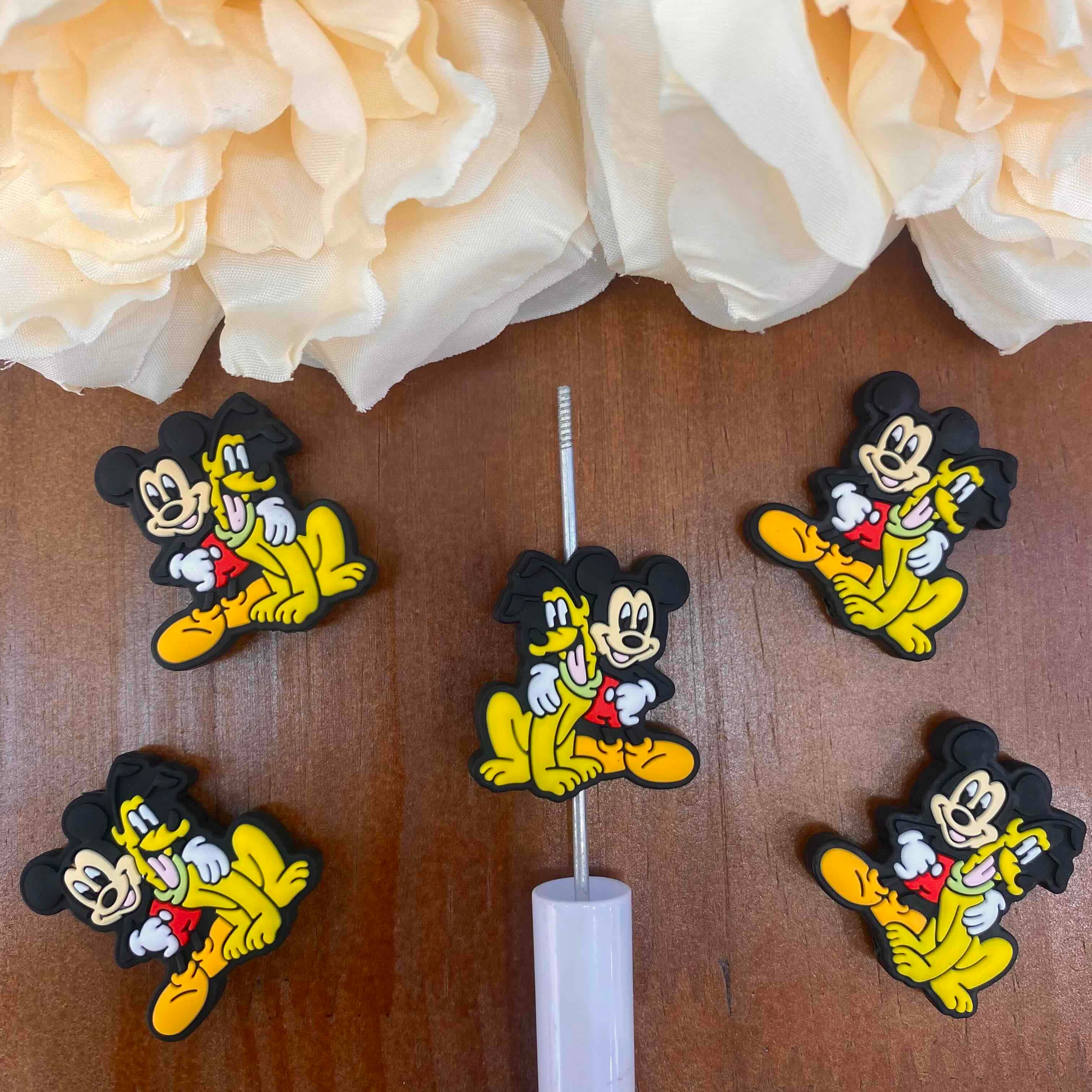FS20478-Mickey & Pluto Flat Silicone Focal Beads