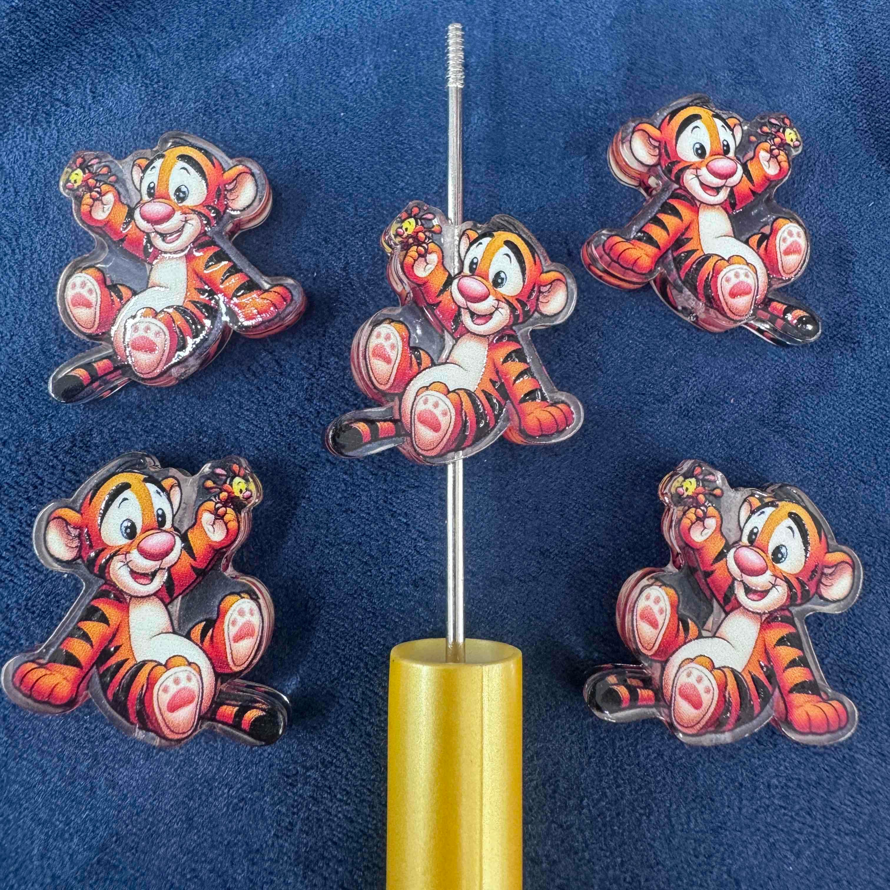 FS20269-Tigger Tiger Acrylic Focal Beads