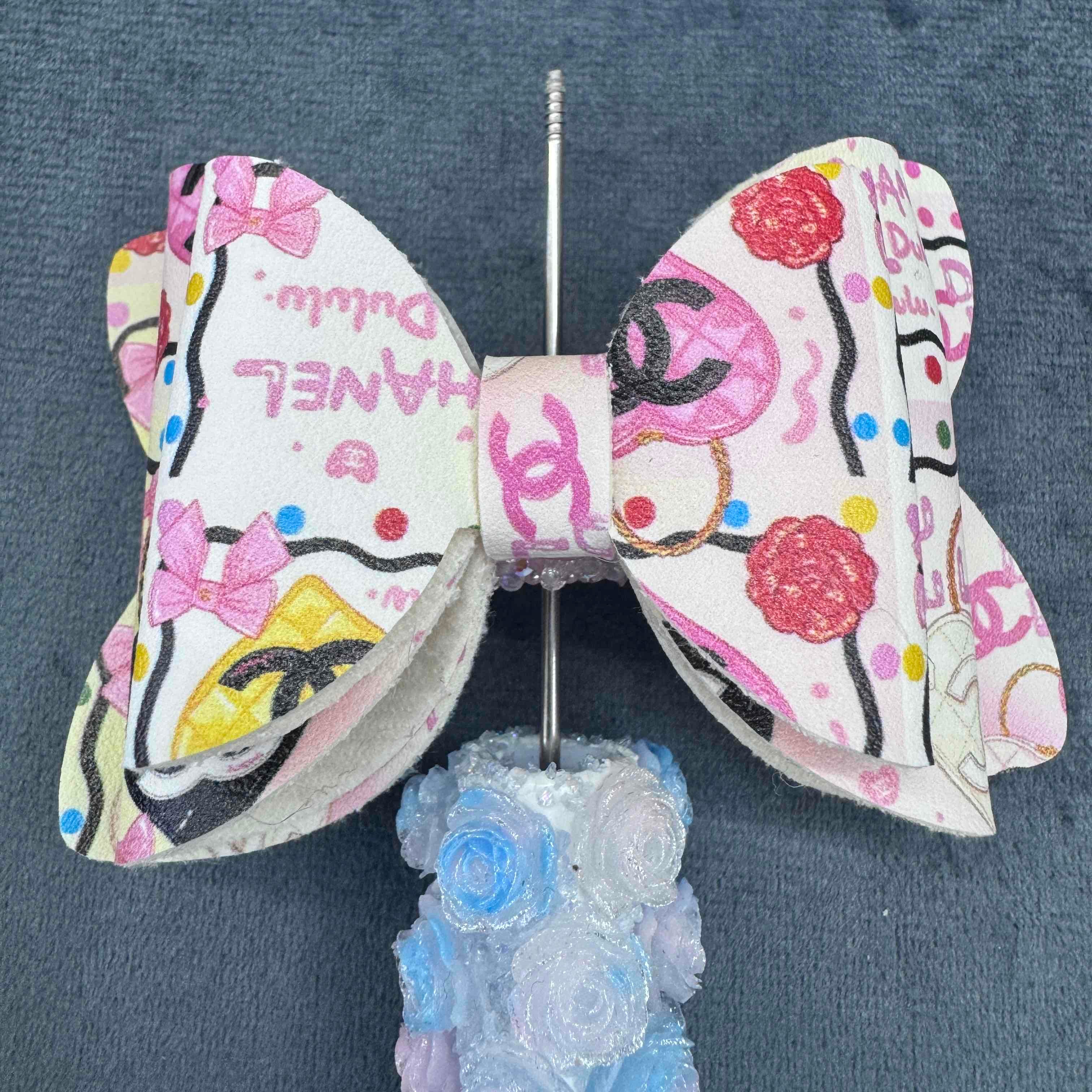 FS20244-CC Cartoon Print Sugar Bow Beads