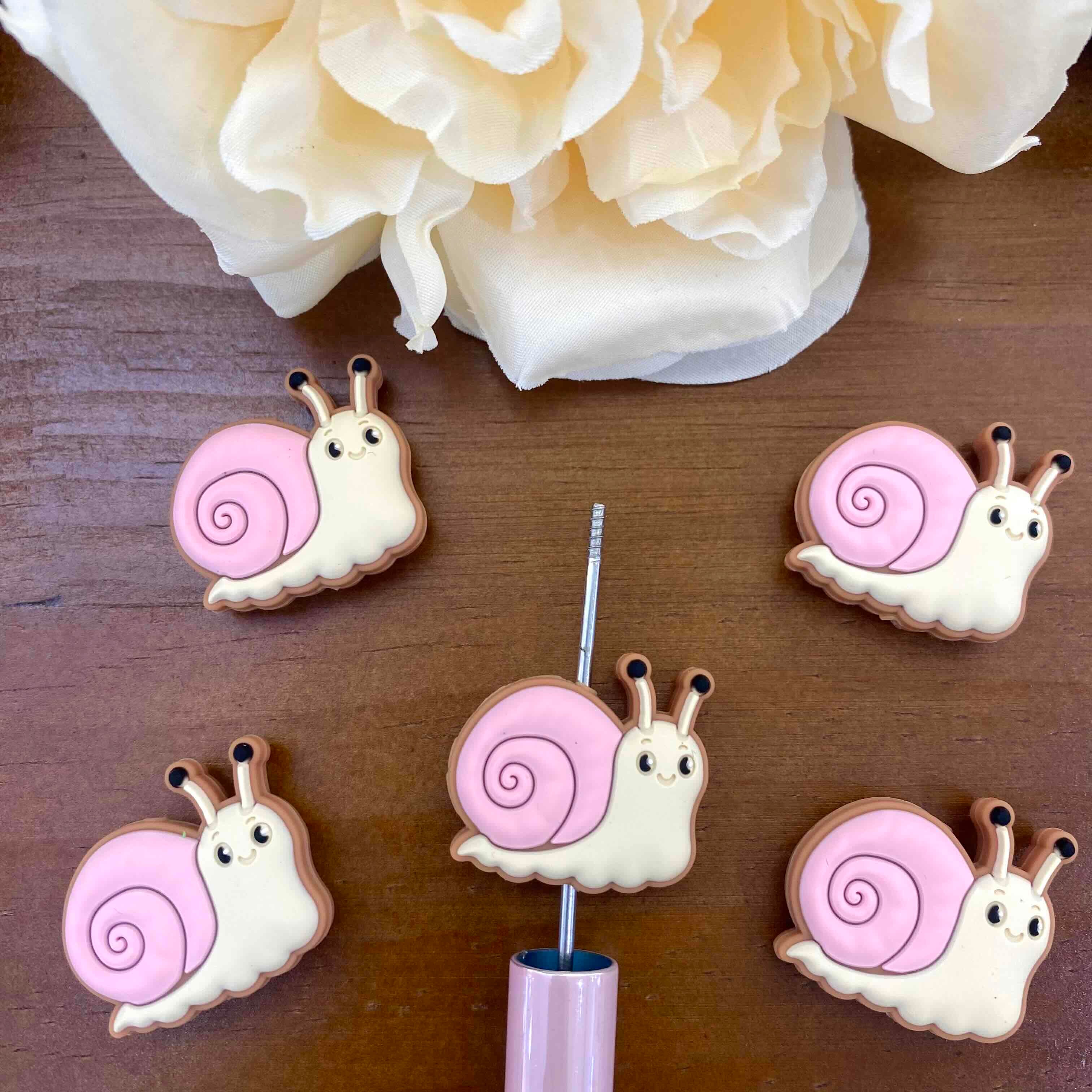 FS20182-Cartoon Snail Flat Silicone Focal Beads