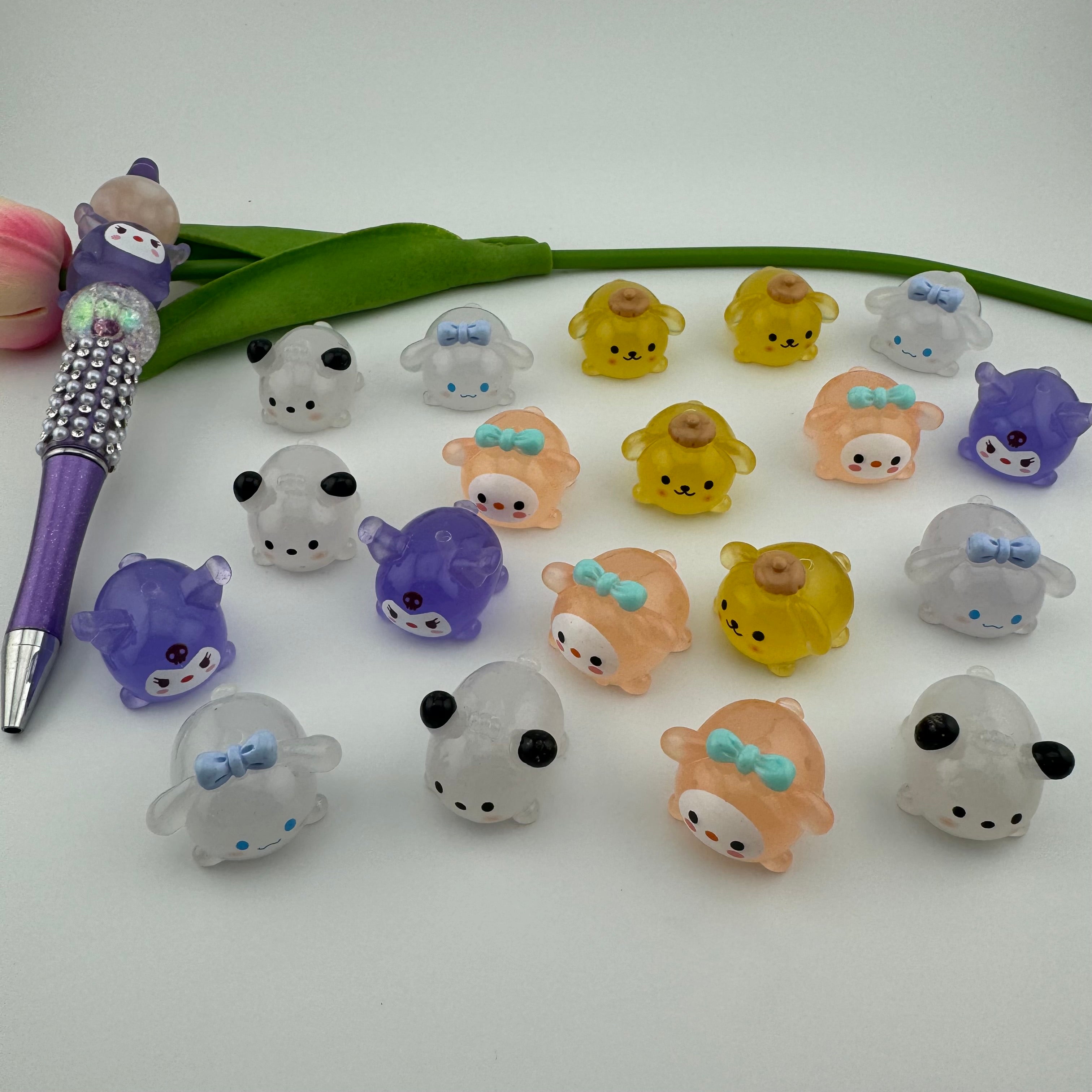 20  Pieces Glowing Sanrio Resin Beads