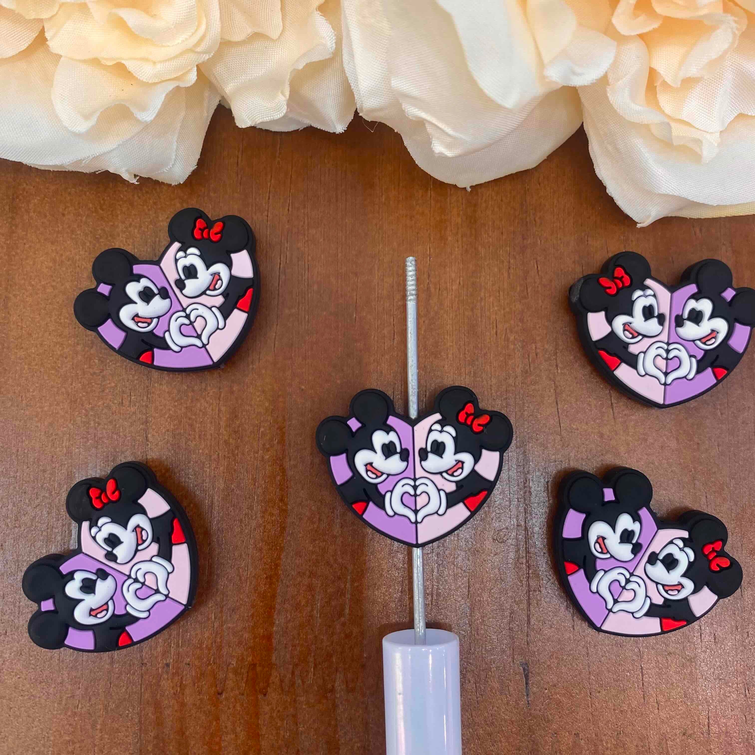 FS20492-Heart Mickey & Minnie Flat Silicone Focal Beads