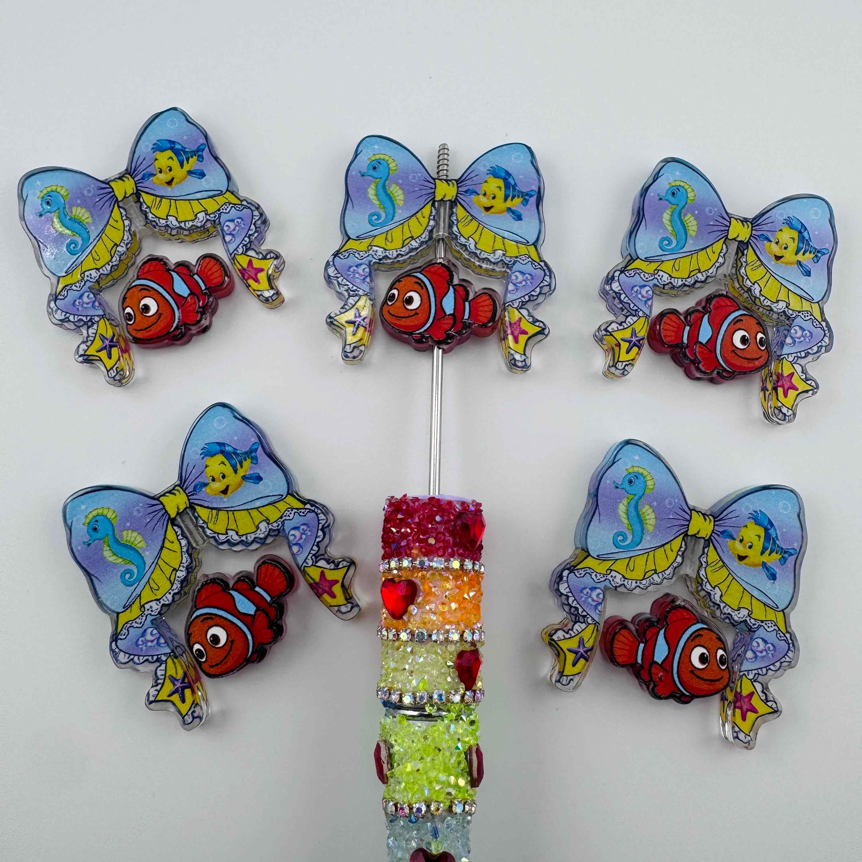 FS20255-Finding Nemo Clownfish Seahorse Bow Acrylic Beads