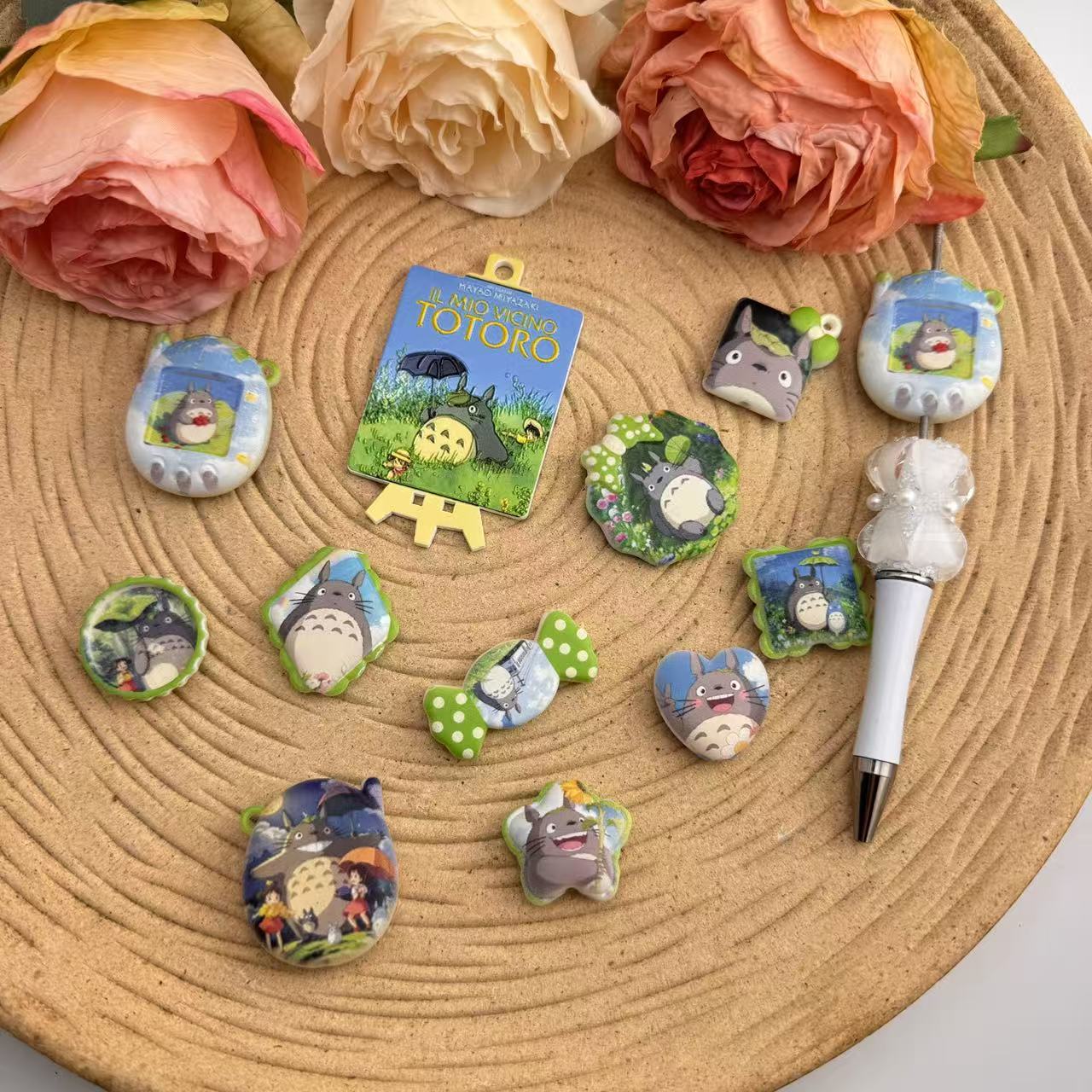 Random Mixed Totoro Acrylic Beads For Making Keychain Zoe DIY Wholesale
