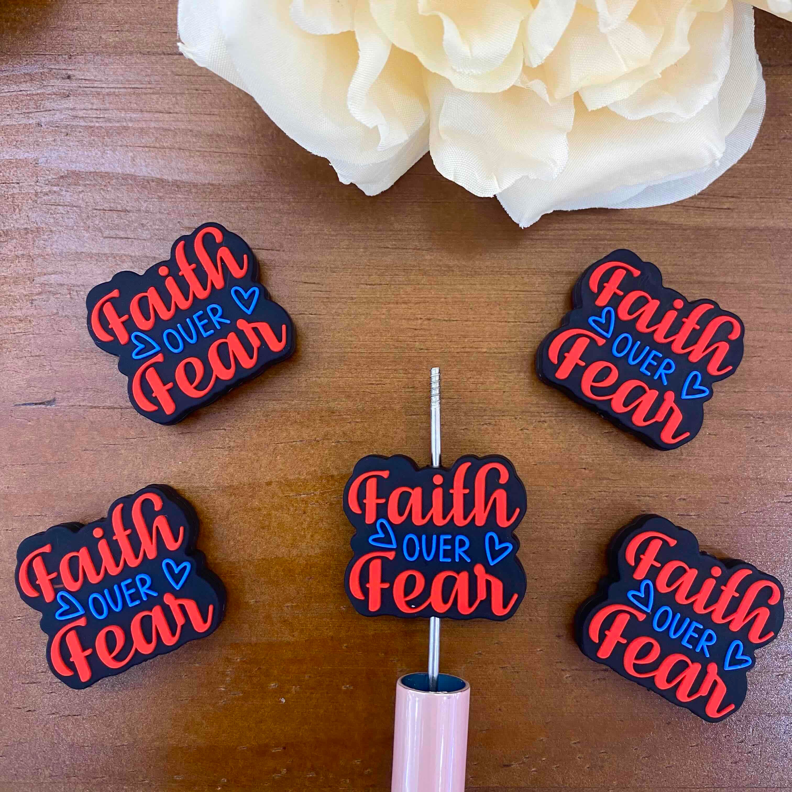 FS20139-Faith Over Fear Quote Flat Silicone Focal Beads