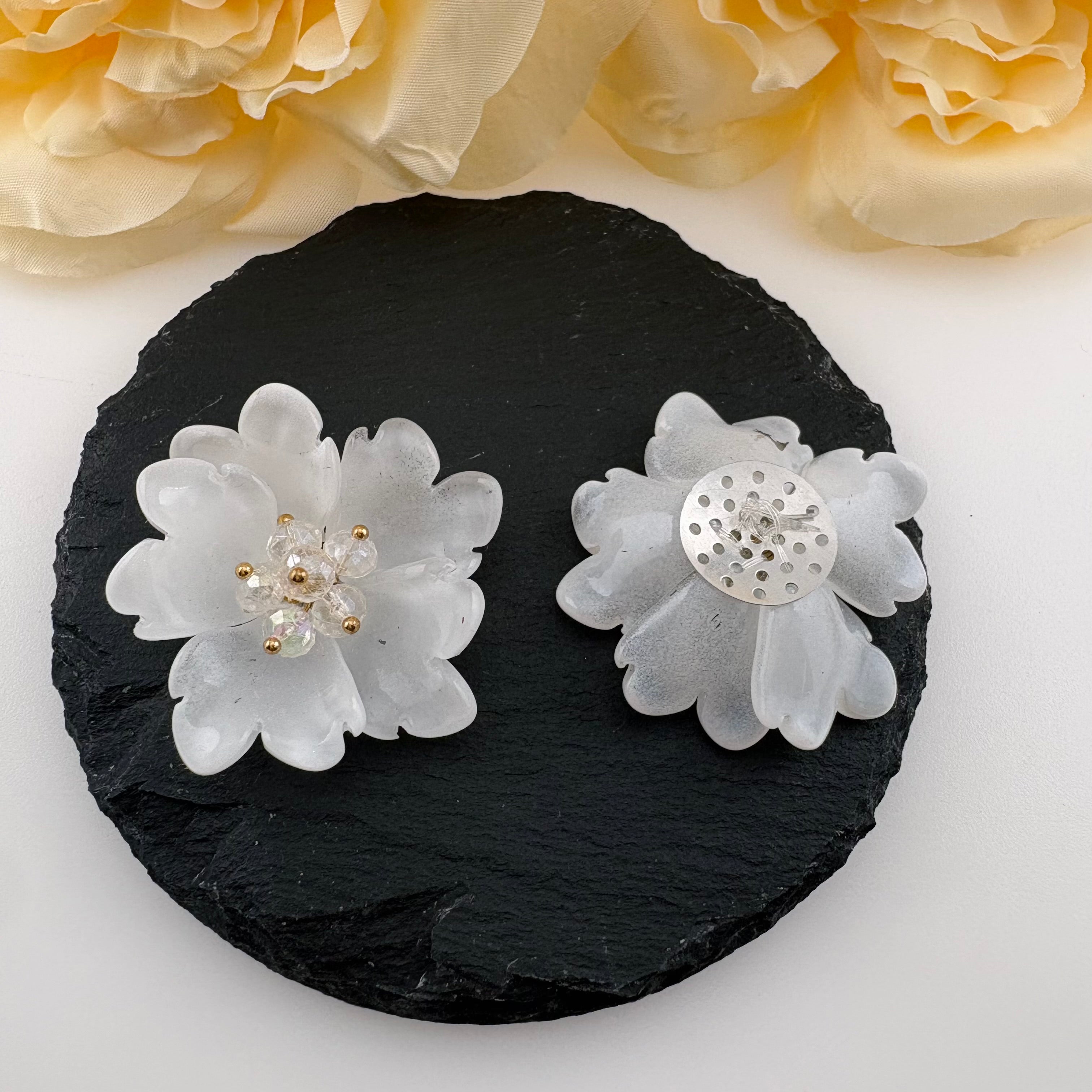 FS6928-About 36mm Glass Flower Patch For Making Fancy Beads