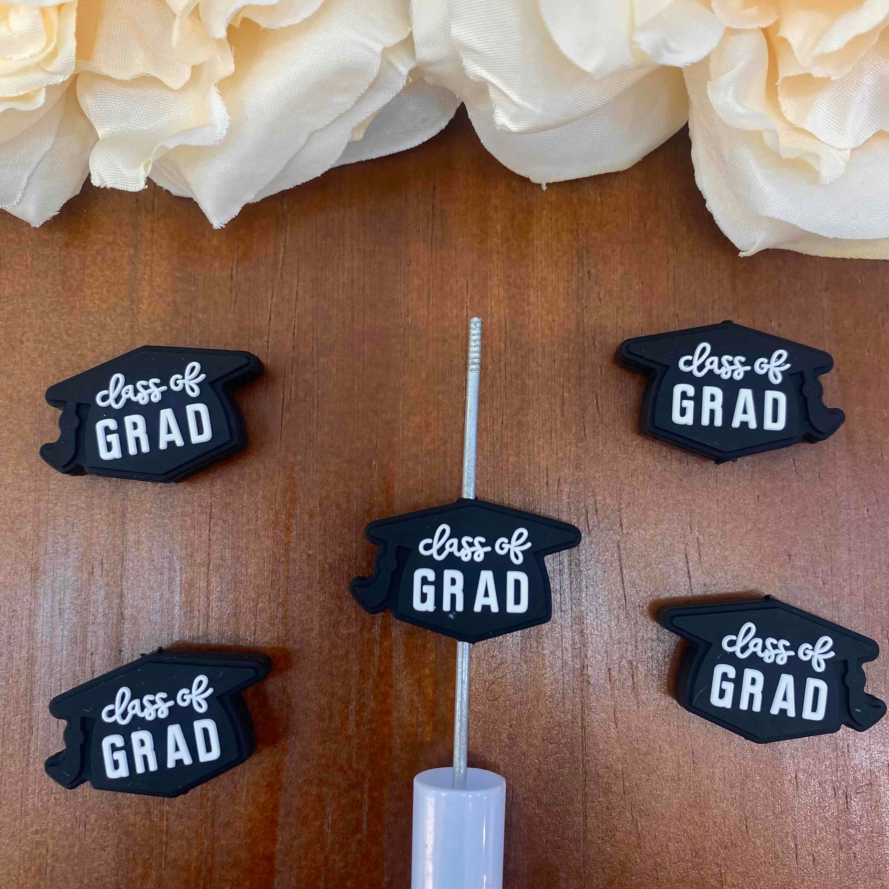 FS20405-Graduation Cap Flat Silicone Focal Beads