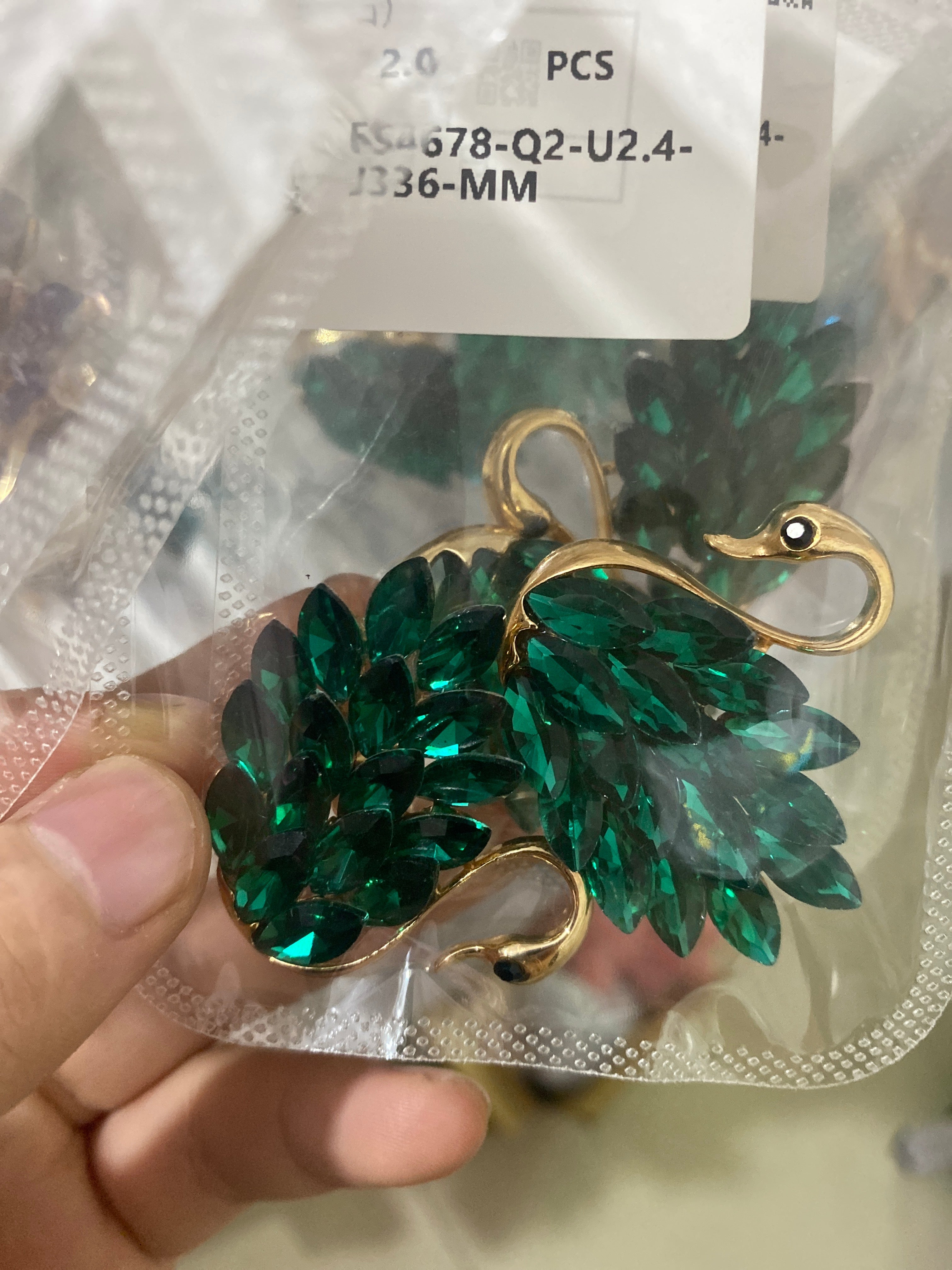 FS4678- 41×44Mm Crystal Diamond Swan Patches (One Left And One Right) Zoe's DIY Shop