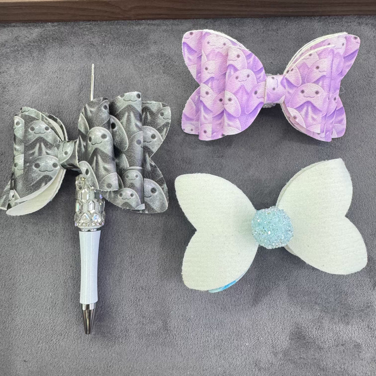Men Body Part Leather  Bow Sugar Beads For Pens Making
