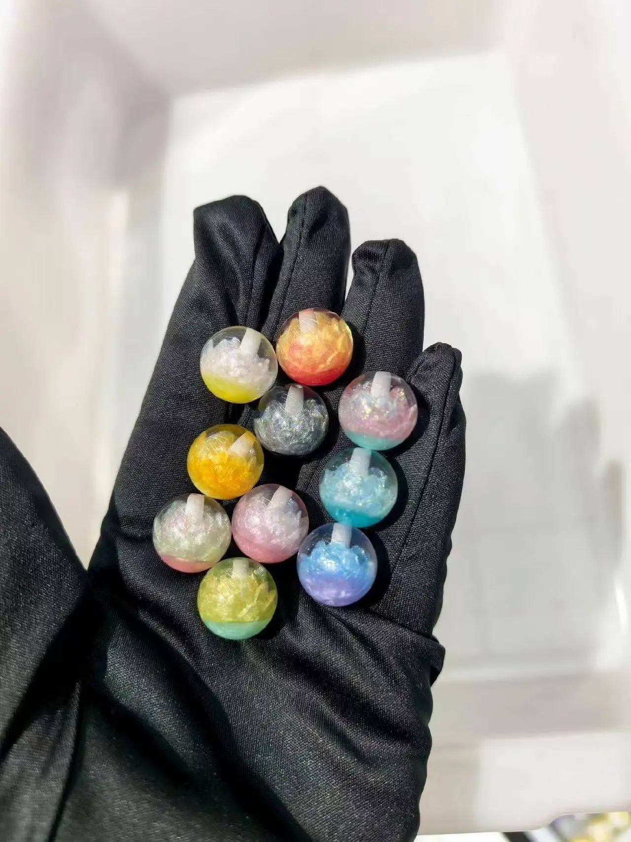 FS10020-16mm Color Changing Luminous Lutous Flower Resin Beads Zoe DIY Wholesale