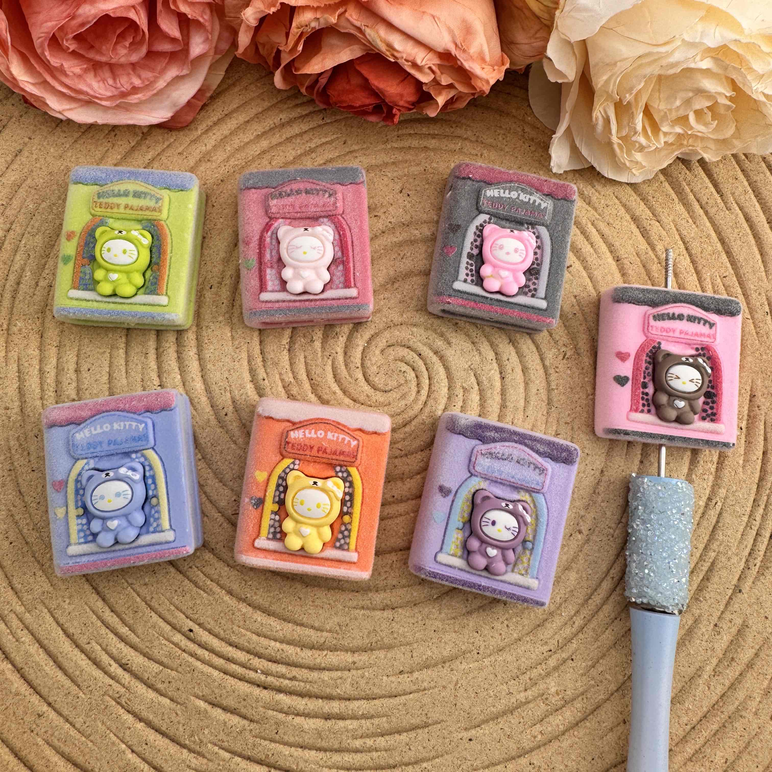 FS10071-HK Sanrio Flocked Book Resin Beads For Beadable Pens Keychain Making Zoe DIY Wholesale