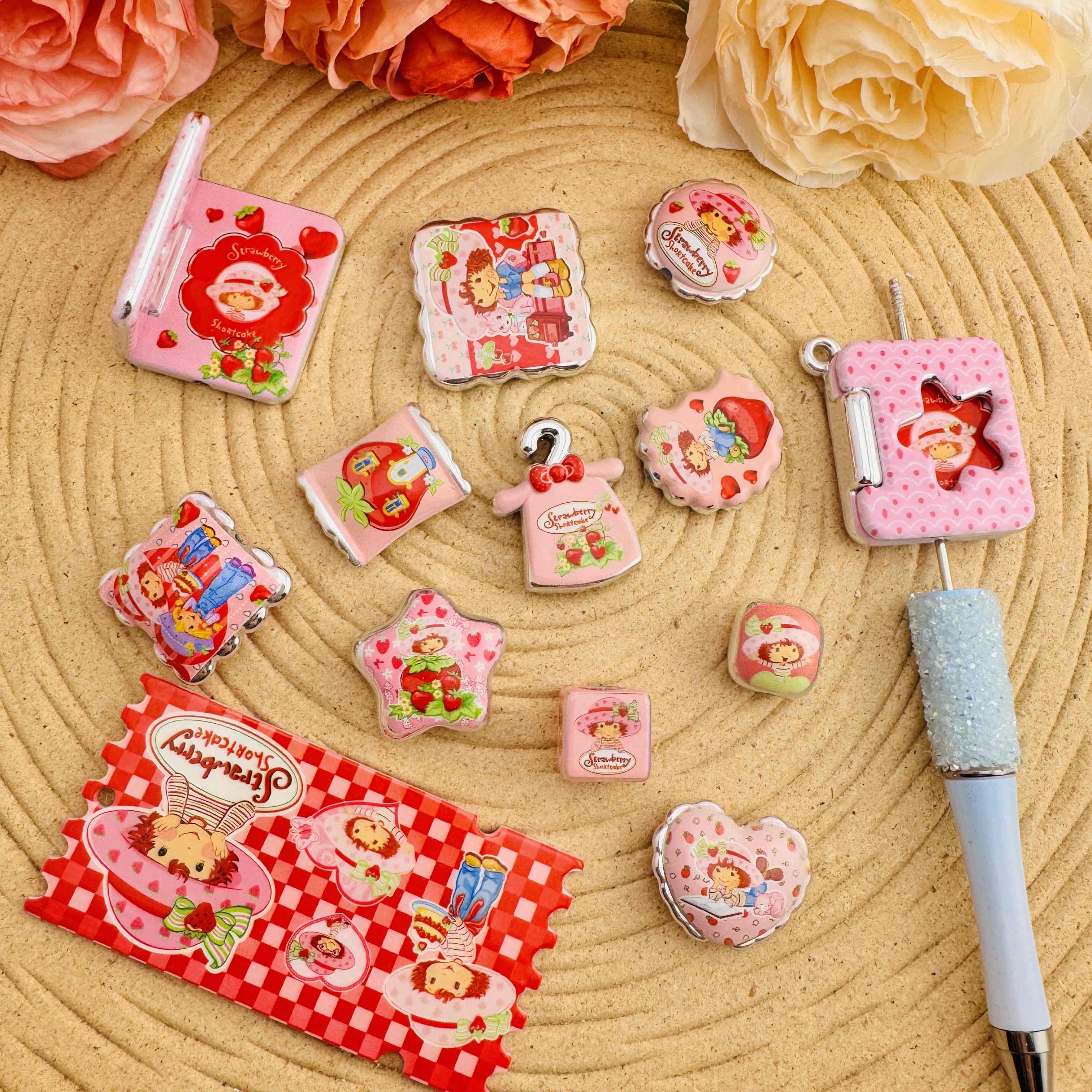 FS10075-Random Mix Strawberry Girl Acrylic Beads For Beaded Pen Keychain Making Zoe DIY Wholesale