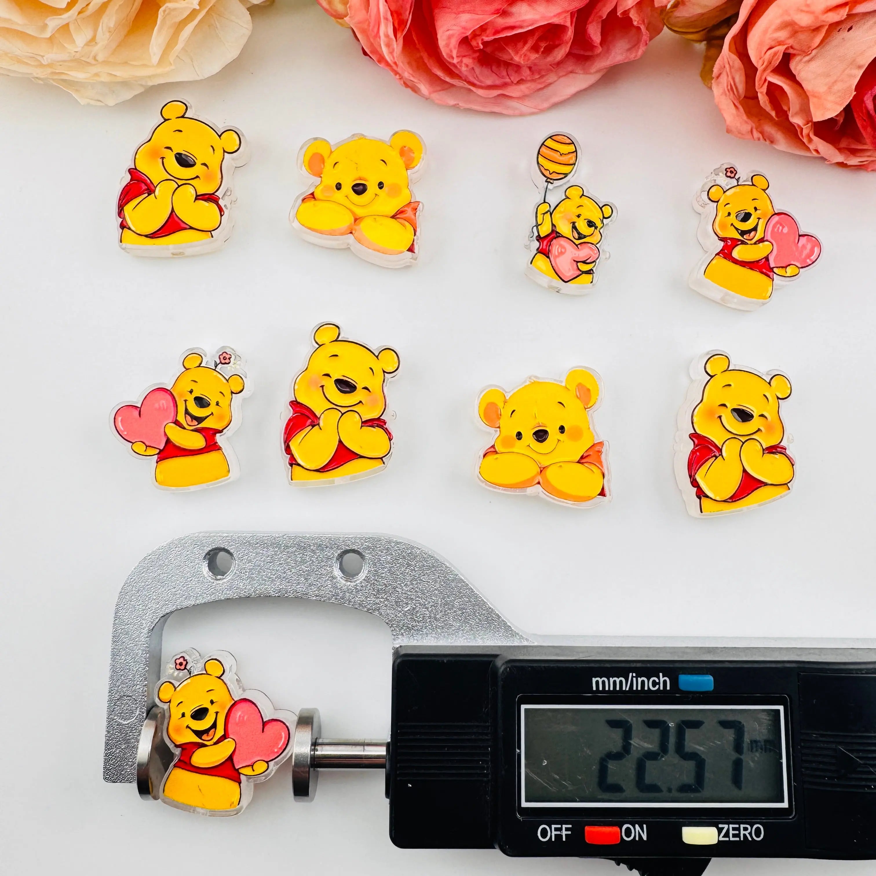 FS101258-About 22*25mm Winnie Pooh Double Side Printed Acrylic Beads For Beadable Pens Keychain Making Zoe DIY Wholesale