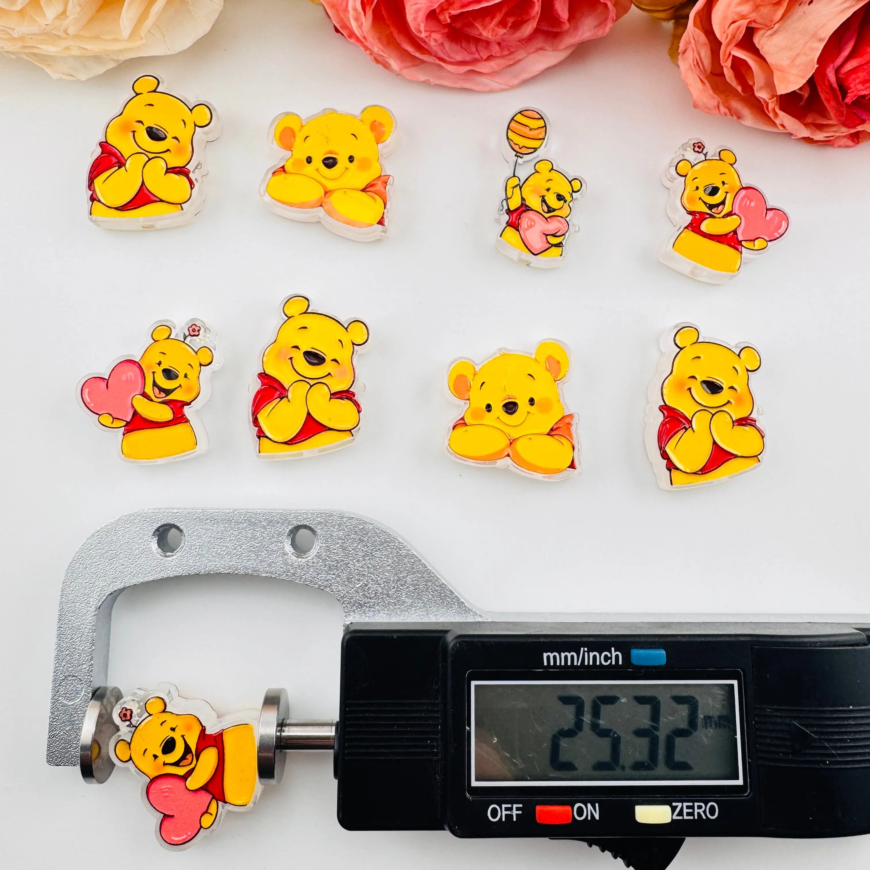FS101258-About 22*25mm Winnie Pooh Double Side Printed Acrylic Beads For Beadable Pens Keychain Making Zoe DIY Wholesale