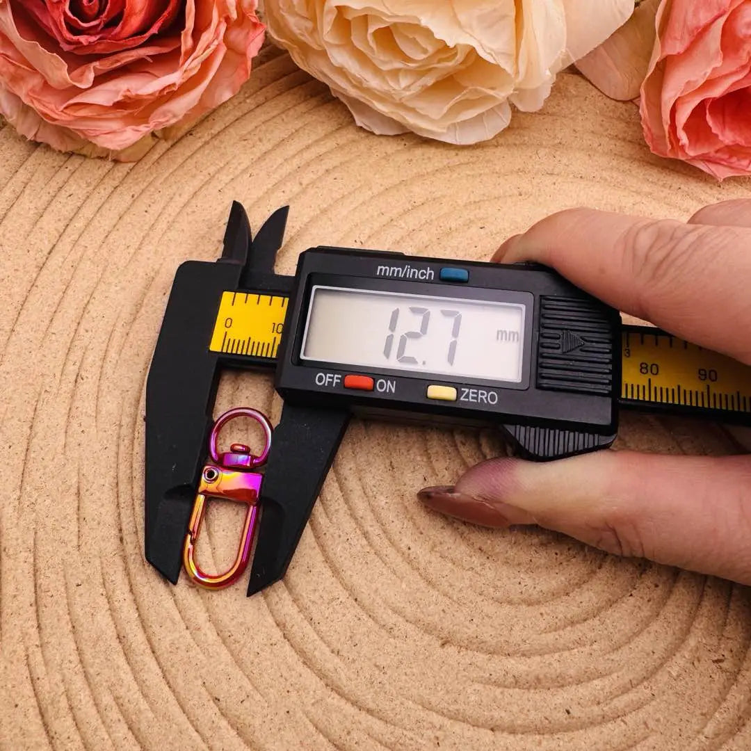 FS10170-Colored Baking Paint UV Metal Keychain Zoe DIY Wholesale