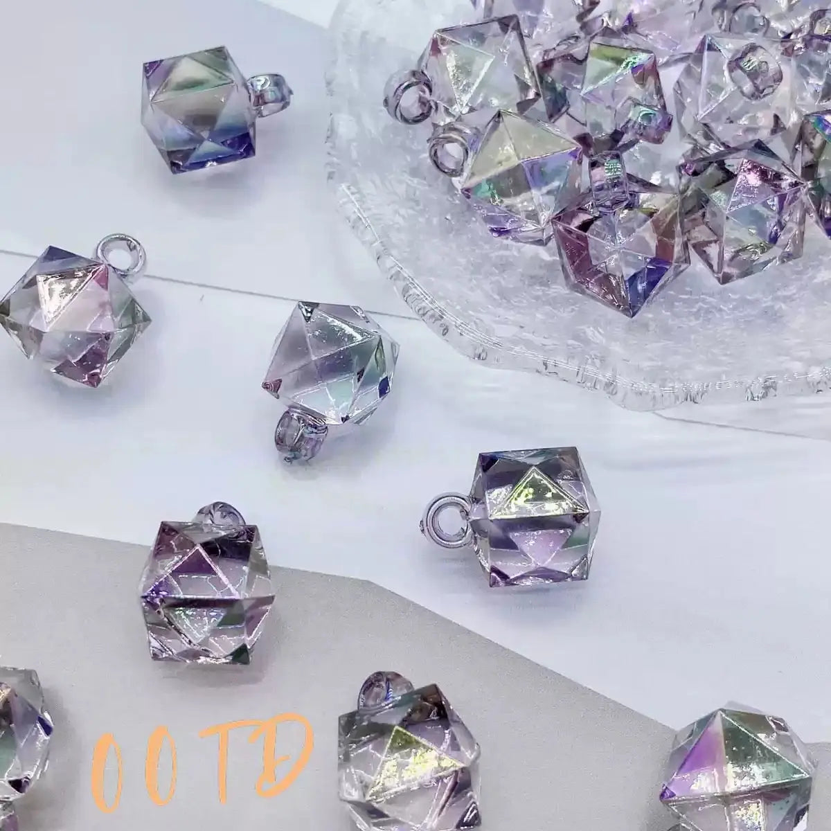 FS101700-16mm Mixed Cube Dangle Acrylic Beads Zoe DIY Wholesale