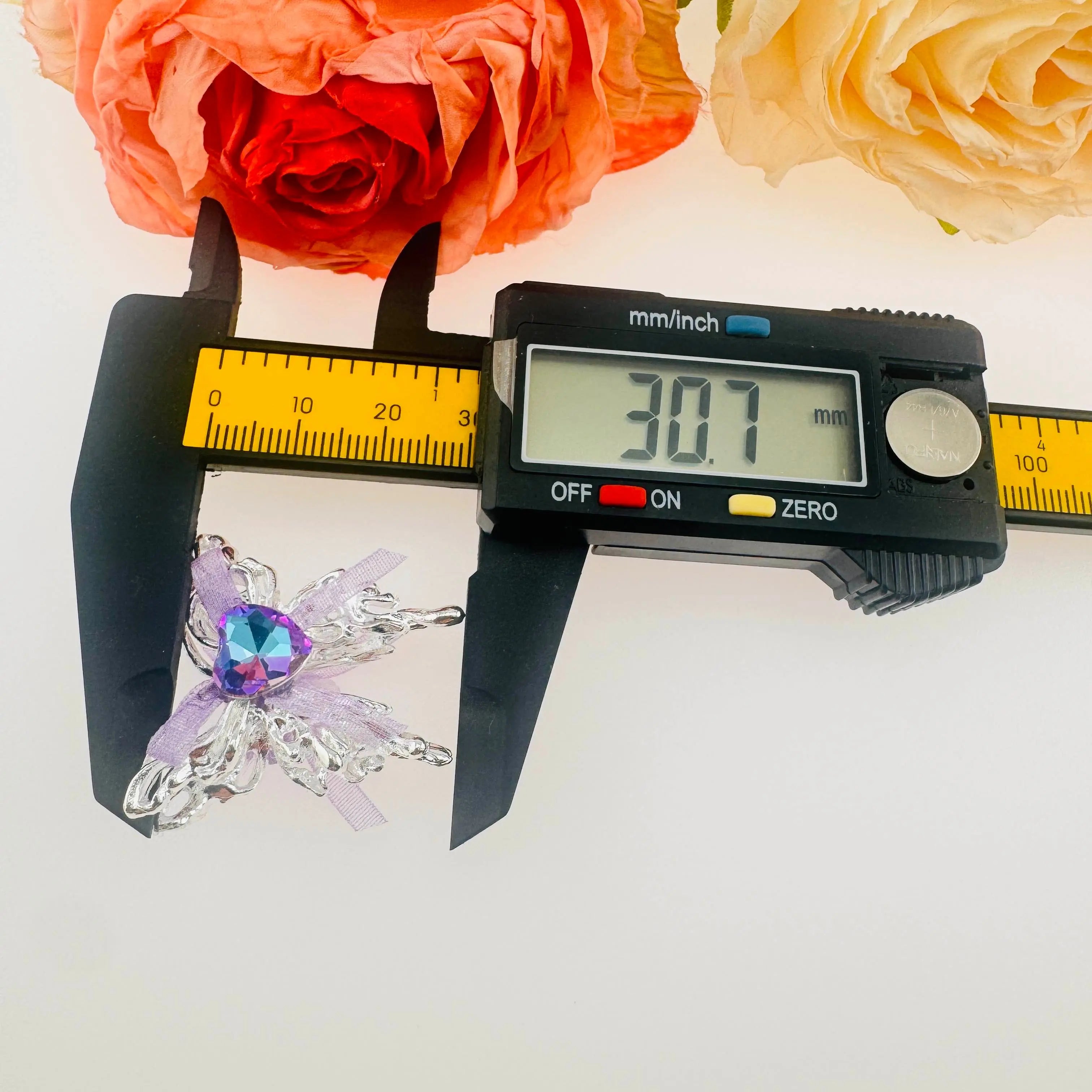 FS101779-About 27×30mm Metal Butterfly Fancy Beads Zoe DIY Wholesale