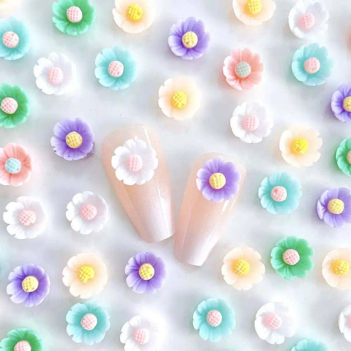 FS101824-About 10mm Daisy Flower Nail Charms Zoe DIY Wholesale