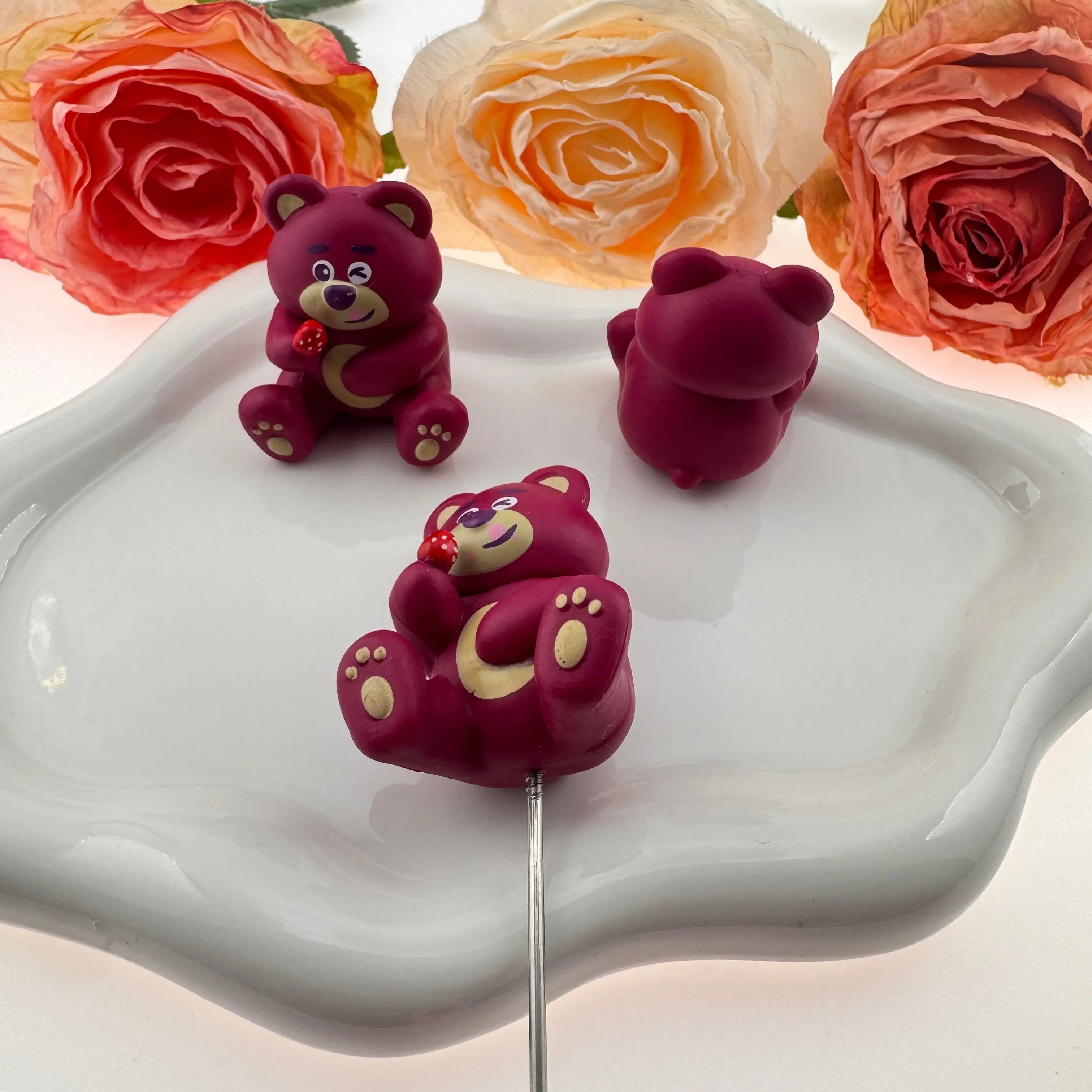 FS101902-Losto Bear Pen Topper