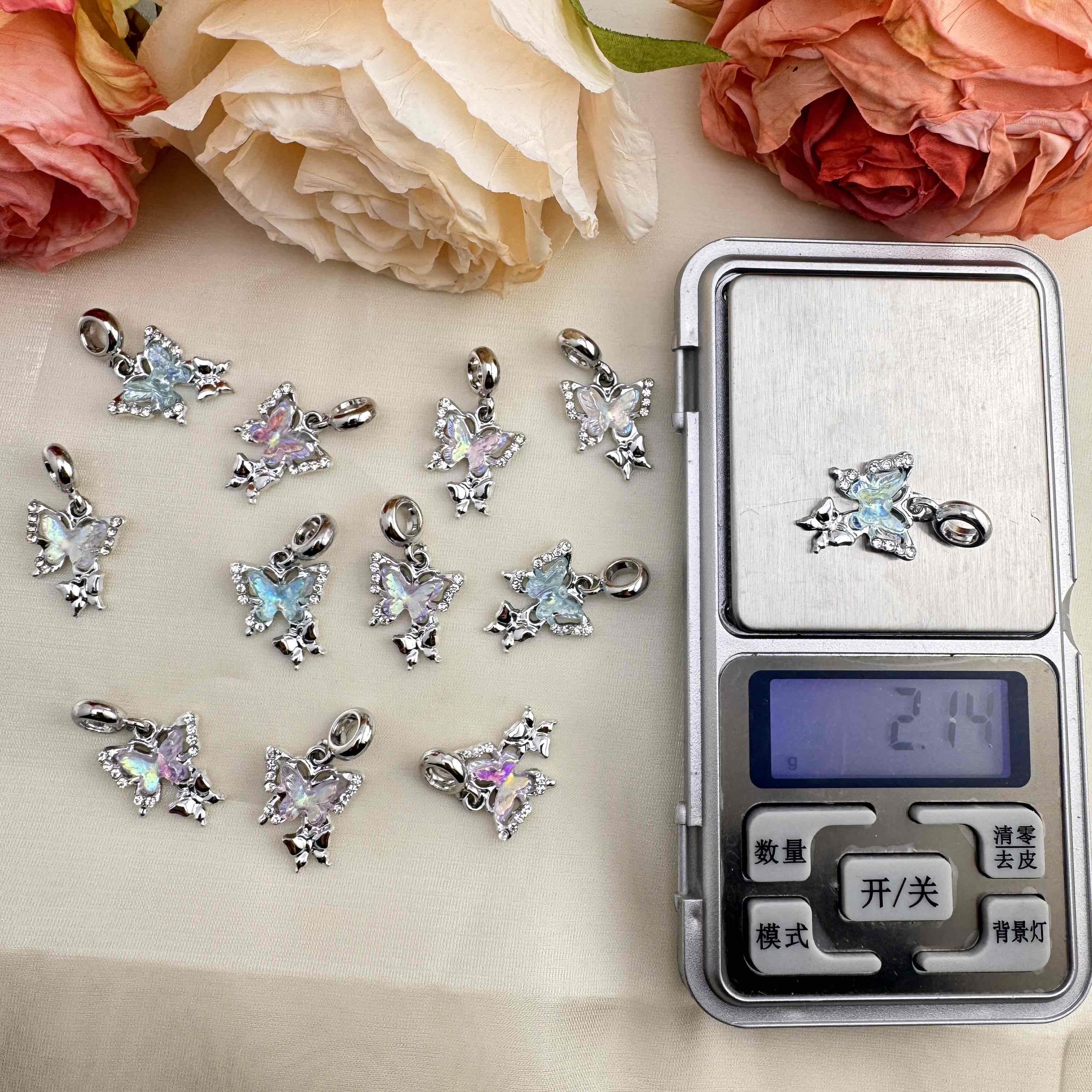 FS10439-About 17×20mm Random Mixed Color Butterfly Spacer Charms For Beadable Pens Keychain Jewelry Making Zoe DIY Wholesale