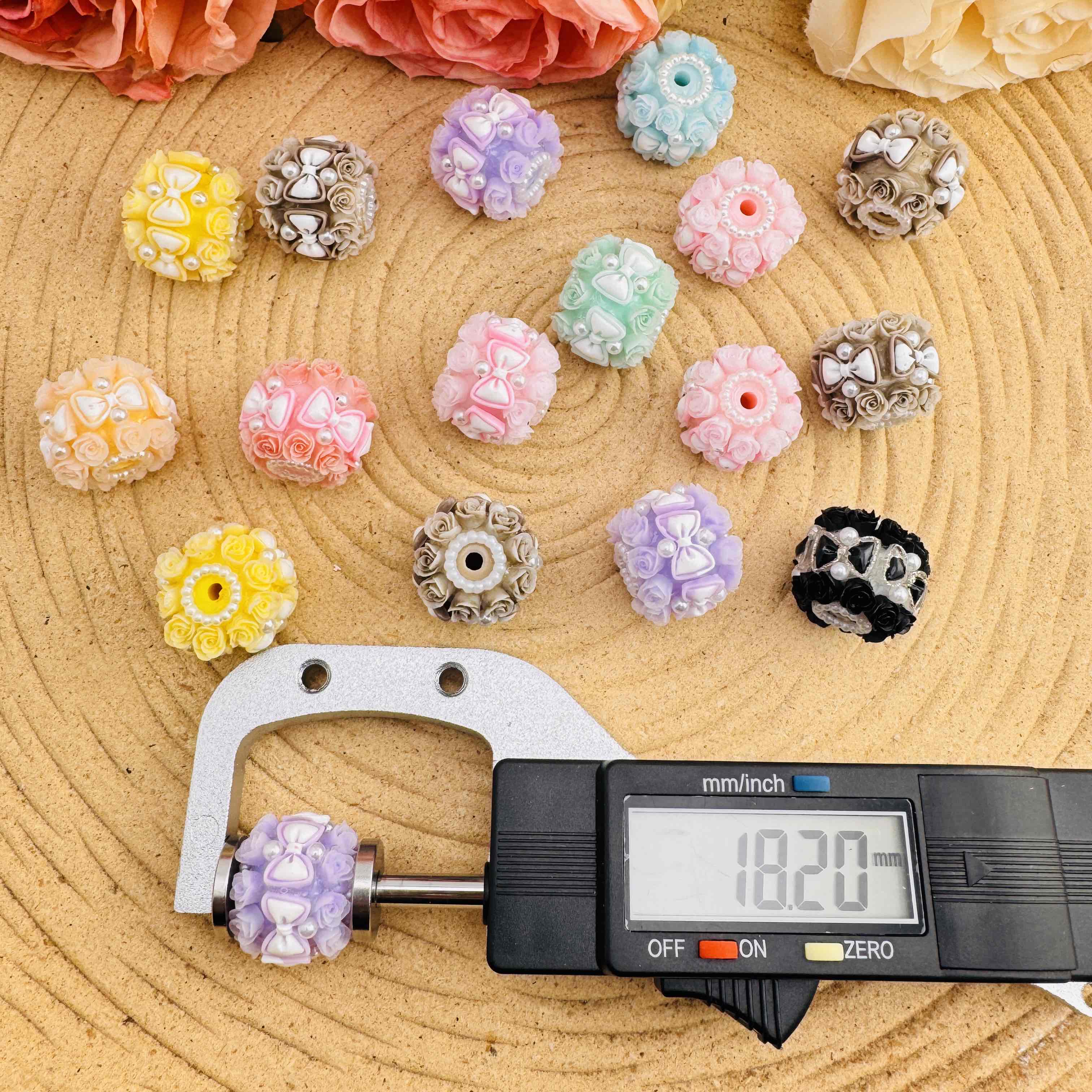 FS10483-18mm Random Mixed Luminous Flower Fancy Beads For Beadable Pens Keychain Jewelry Making - Zoe DIY Wholesale