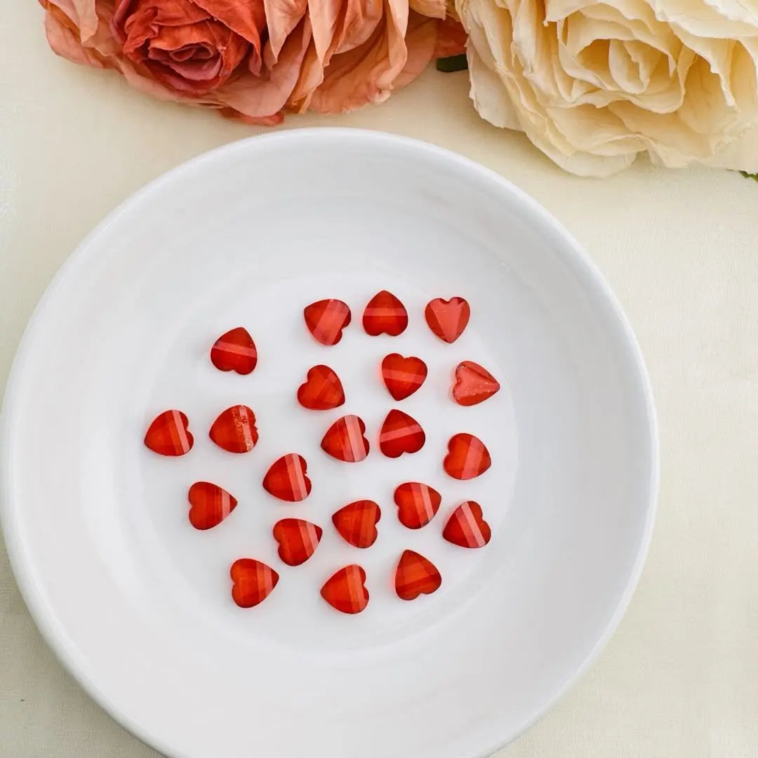 FS10526-8mm Heart Petal Charms Zoe DIY Wholesale