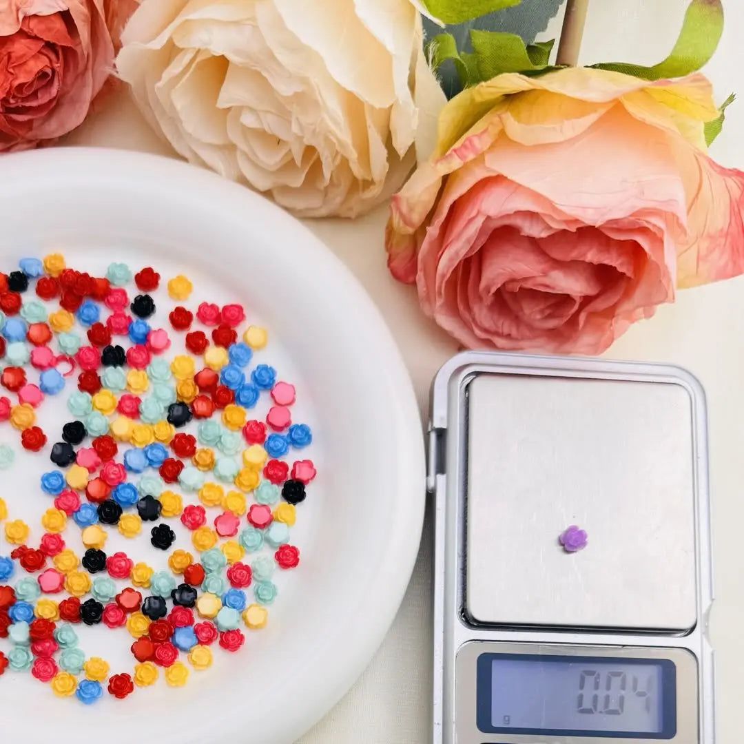 FS10602-6mm Random Mixed Color Rose Flower Nail Charms Zoe DIY Wholesale