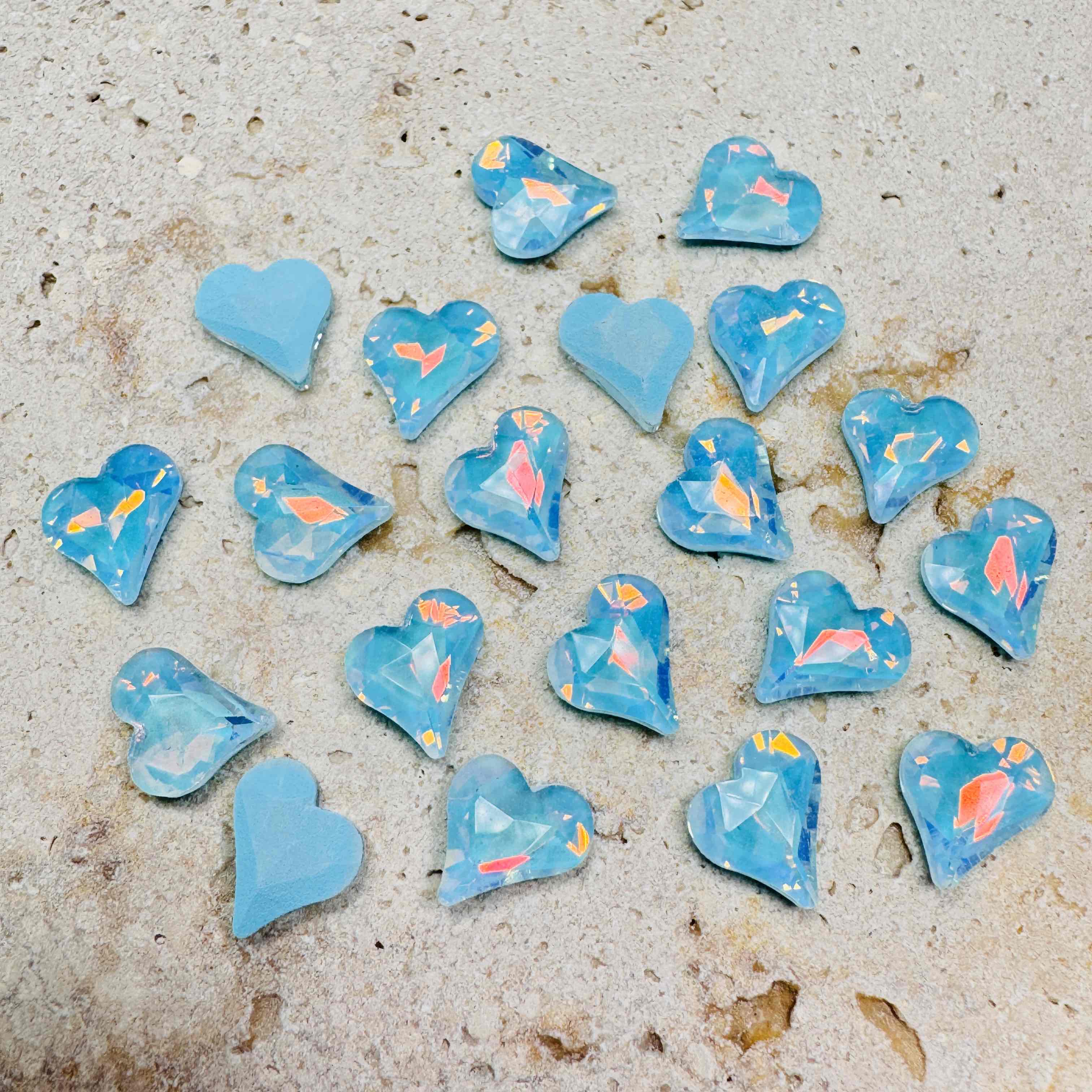 FS10706-8×9mm Mocha Color Heart Shape Crystal Nail Charms For Making Fancy Beads Or Fancy Beadable Pens Zoe DIY Wholesale