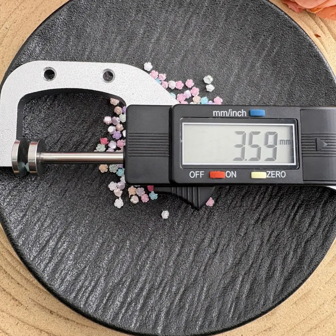 FS10767-Iridescent Mini Resin Rose Charms Zoe DIY Wholesale