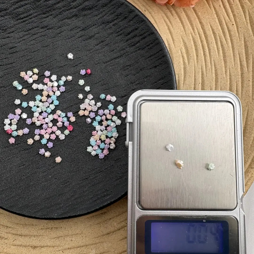 FS10767-Iridescent Mini Resin Rose Charms Zoe DIY Wholesale