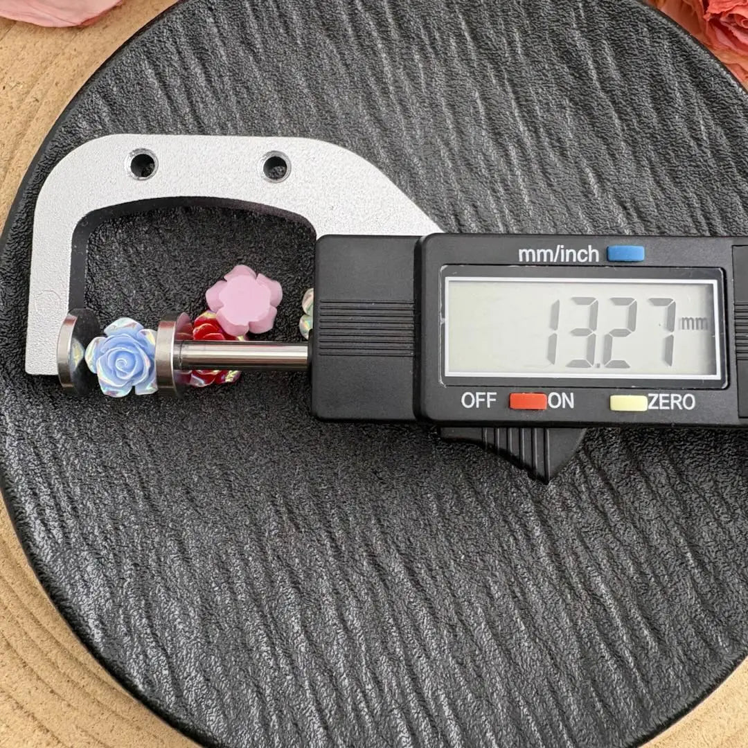 FS10768-13MM Resin Rose Charms Zoe DIY Wholesale