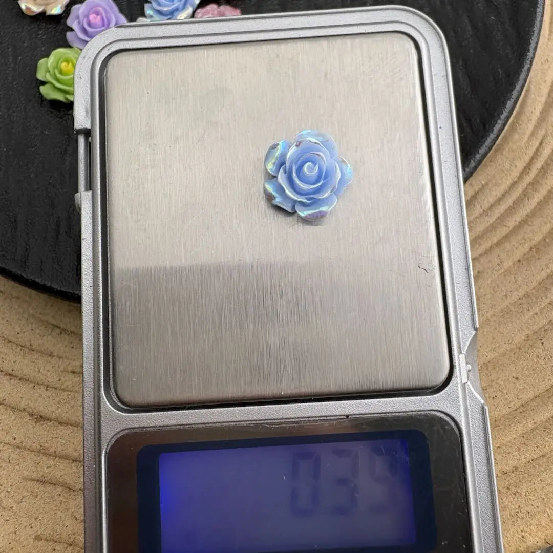 FS10768-13MM Resin Rose Charms Zoe DIY Wholesale