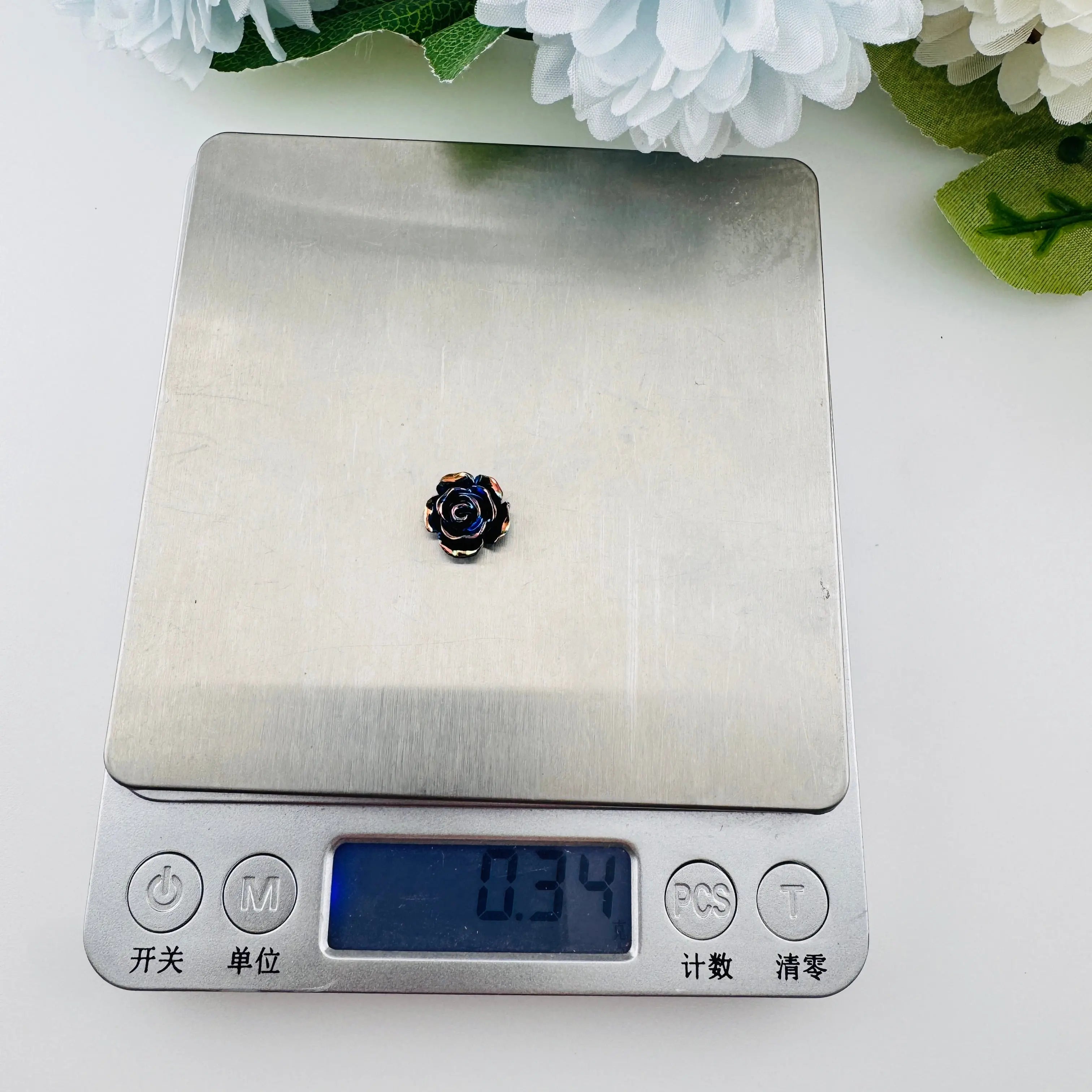 FS10768-13MM Resin Rose Charms Zoe DIY Wholesale