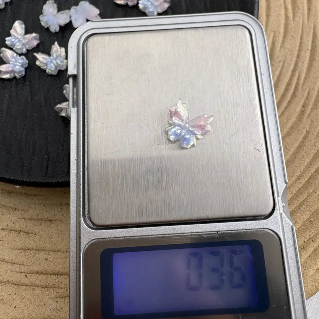 FS10769-12MM Resin Butterfly Charms Zoe DIY Wholesale