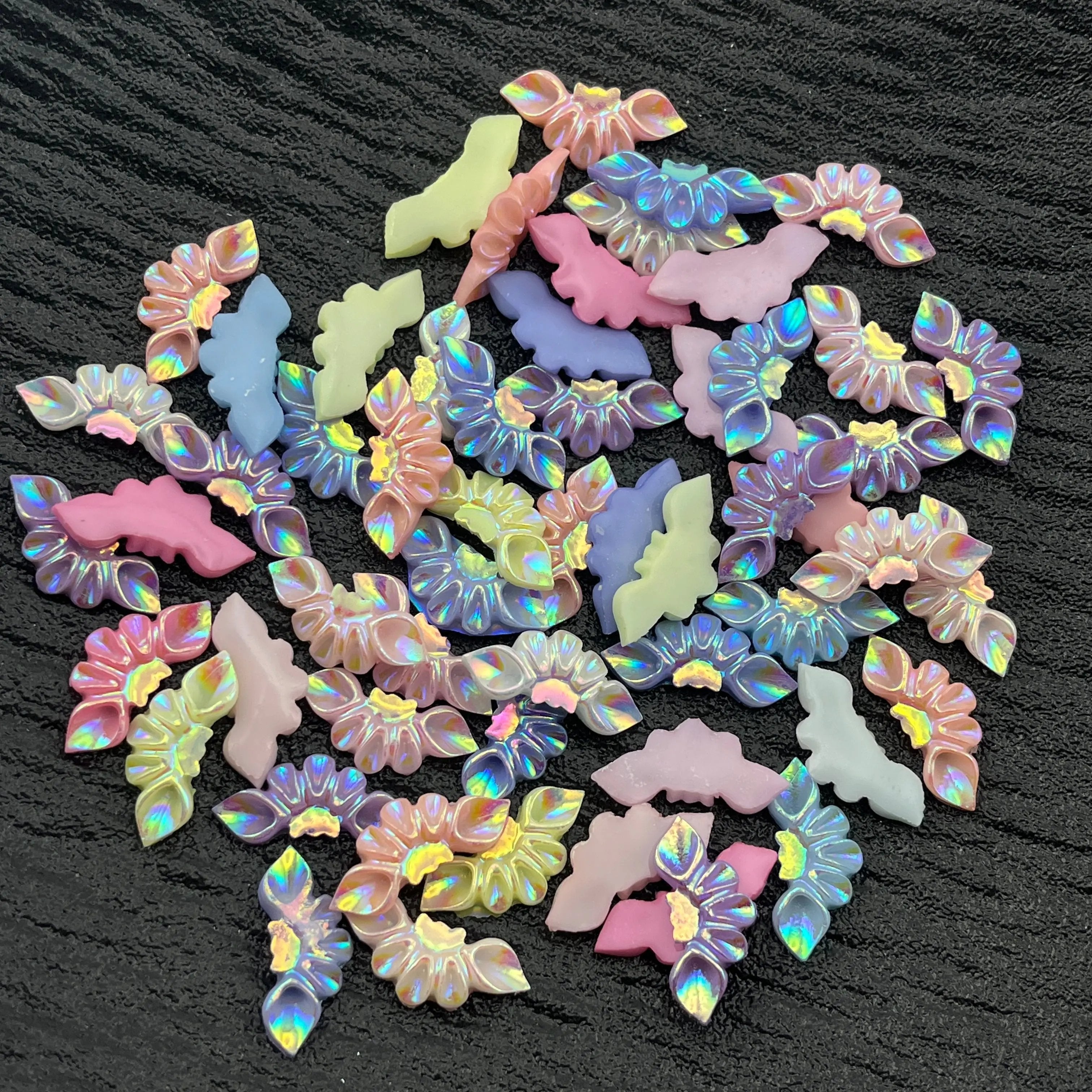 FS1357-100PCS 19MM AB Embossed Flower Zoe's DIY Shop