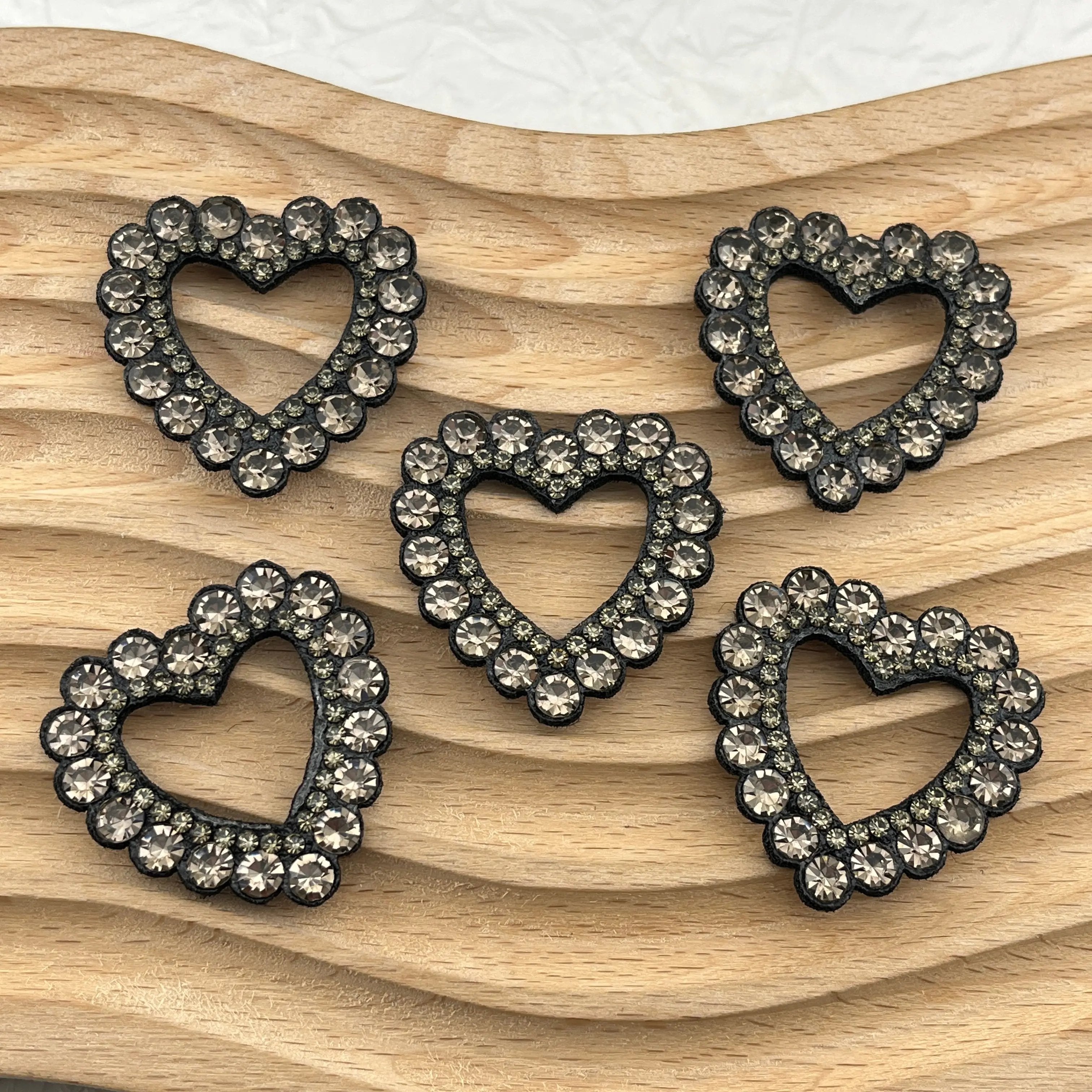 FS1747- 10PCS  32MM Diamonds Heart patch Zoe's DIY Shop