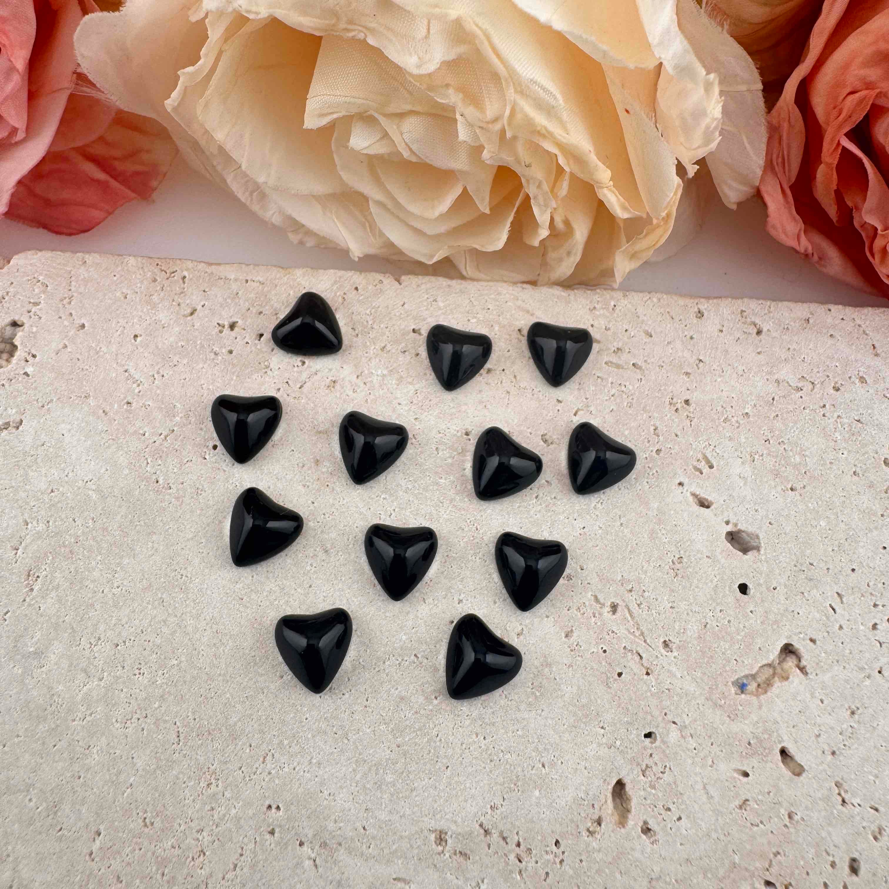 FS18718-About 8*8mm Heart Crystal Glass Nail Charns Zoe DIY Wholesale