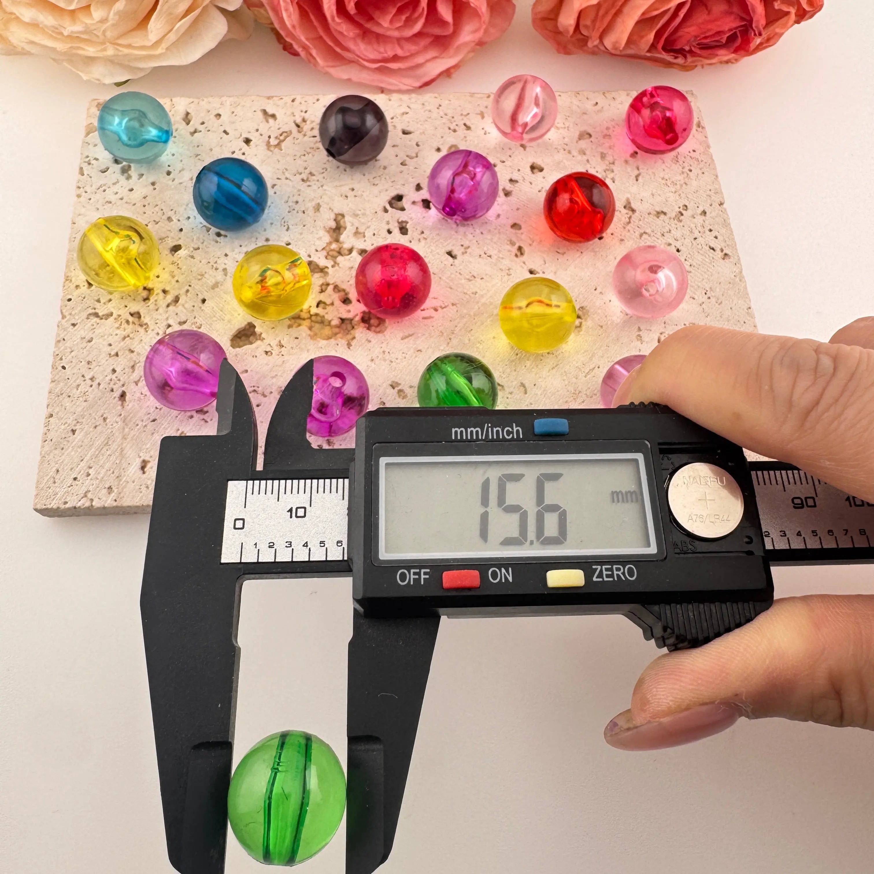 FS19069-Random Mixed Color Clear Color Based Acrylic Beads Zoe DIY Wholesale