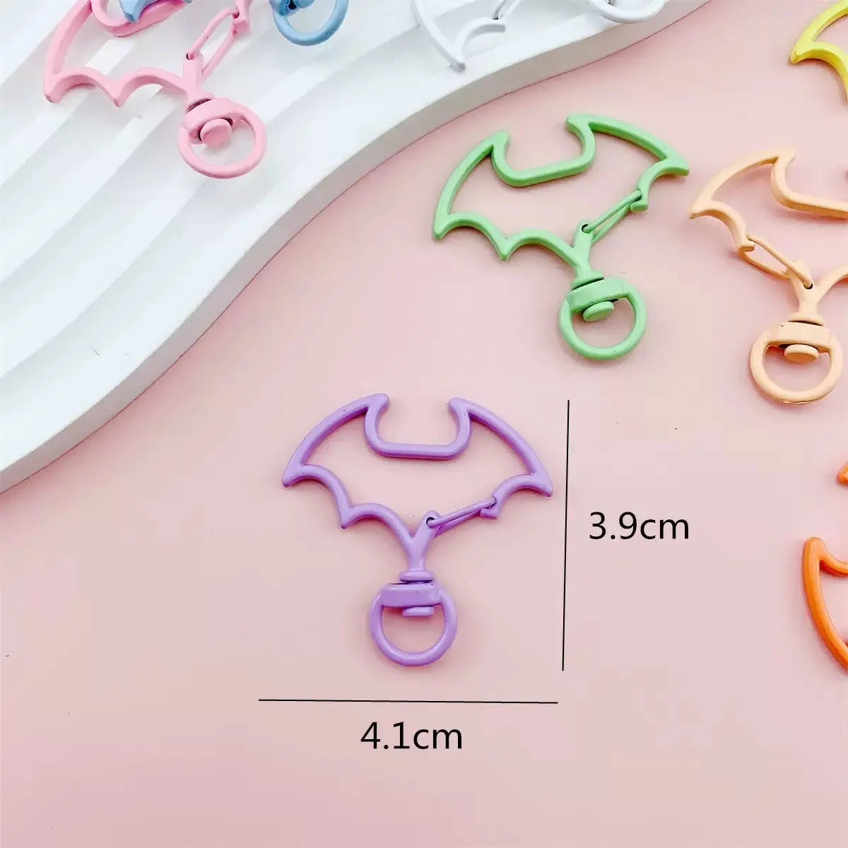 FS2112-3.9cm*4.1cm Random Mixed Color Bat Wing Key Ring For Making Keychain Zoe's DIY Shop