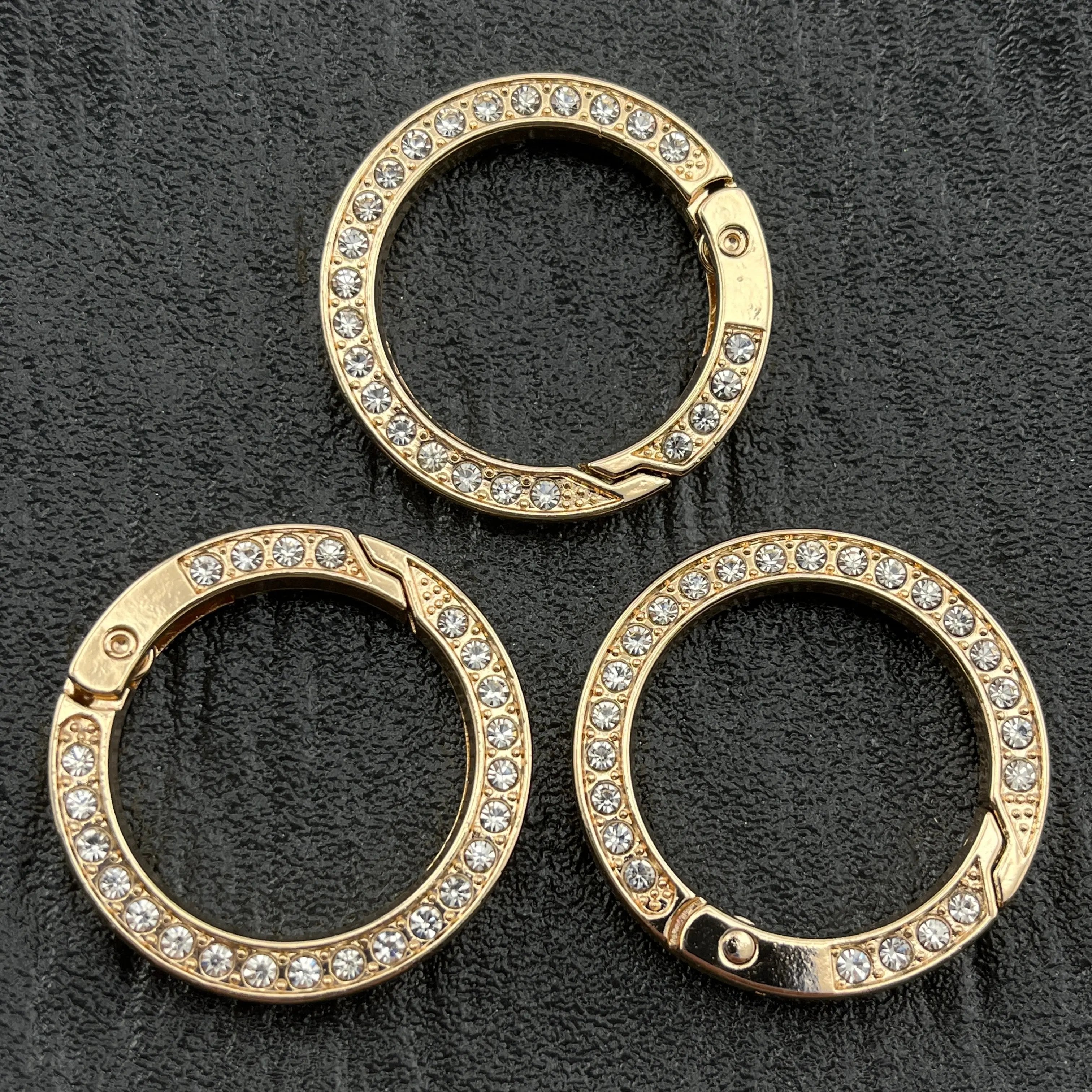 FS2114- 35MM Round Diamonds Keyring Zoe's DIY Shop