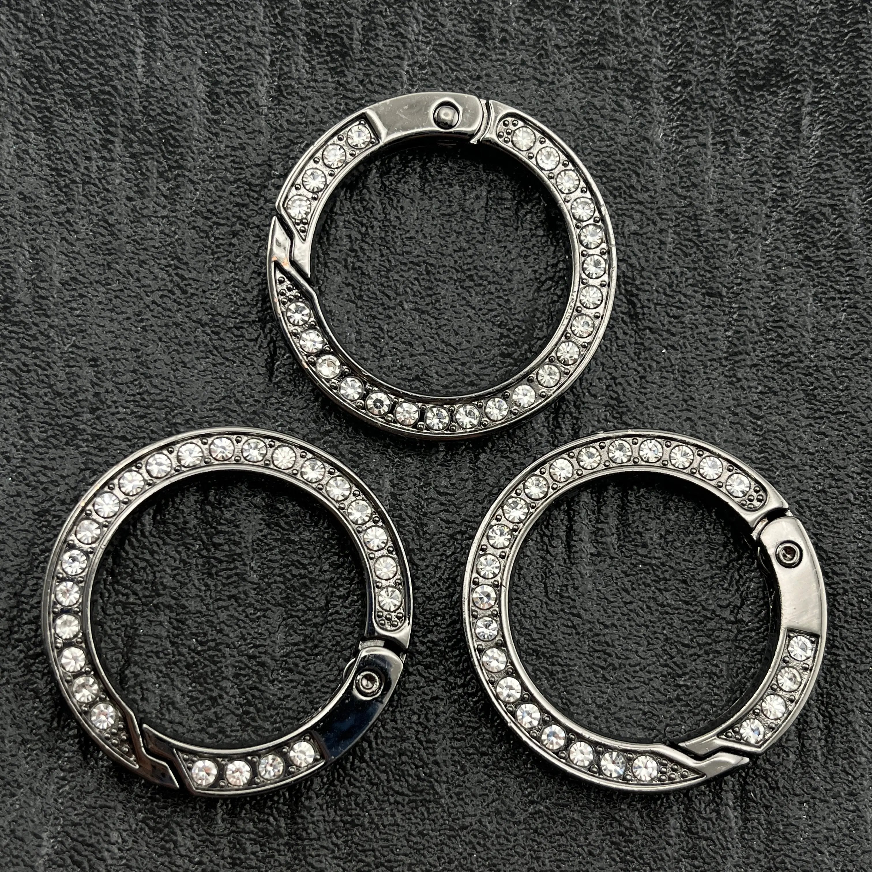 FS2114- 35MM Round Diamonds Keyring Zoe's DIY Shop