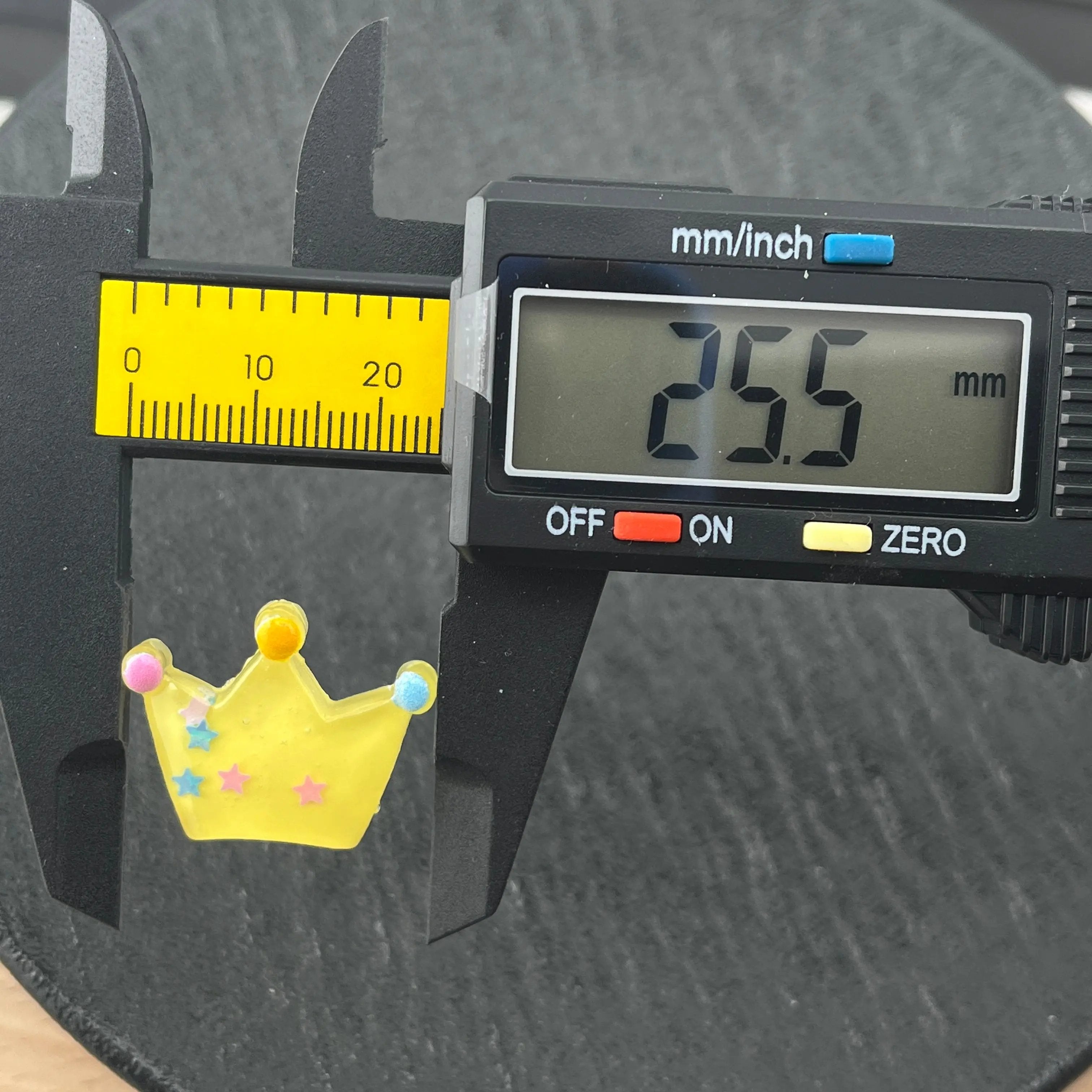 FS2224-10Pieces 26MM Flash crown resin patch Zoe's DIY Shop