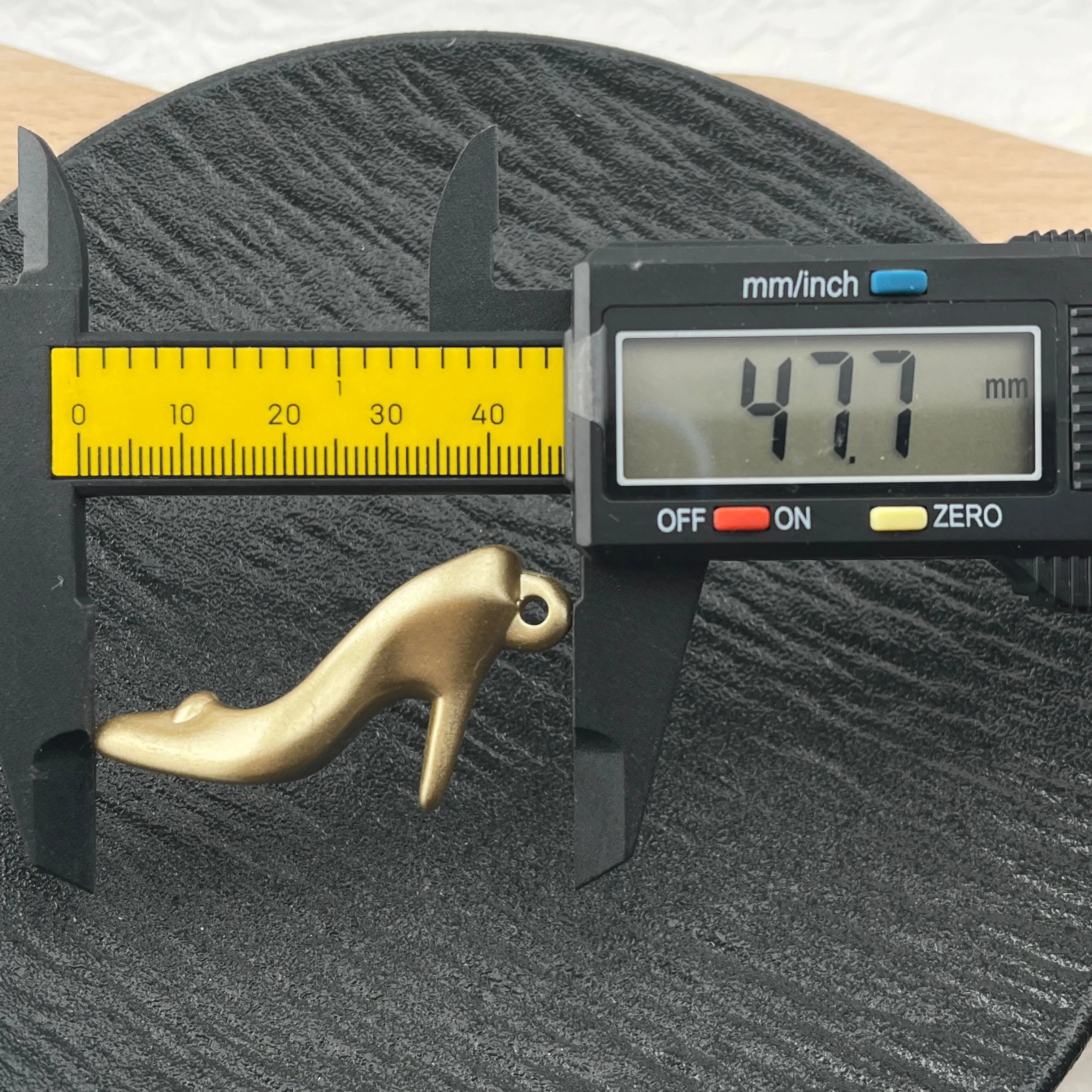 FS2392- 10PCS 48MM High heel pendant Zoe's DIY Shop