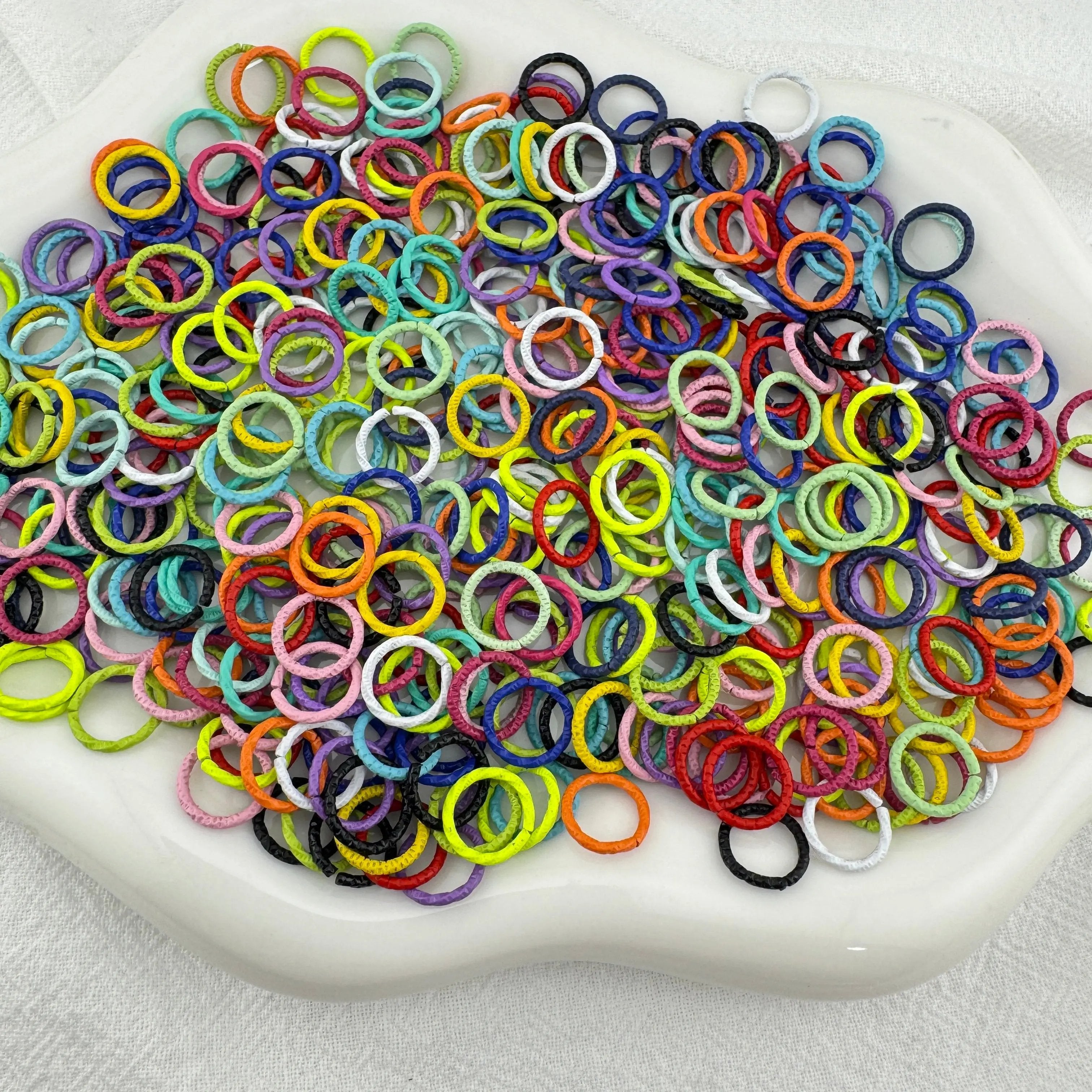 FS2396-8MM Random Mixed Color Drump Ring Zoe's DIY Shop